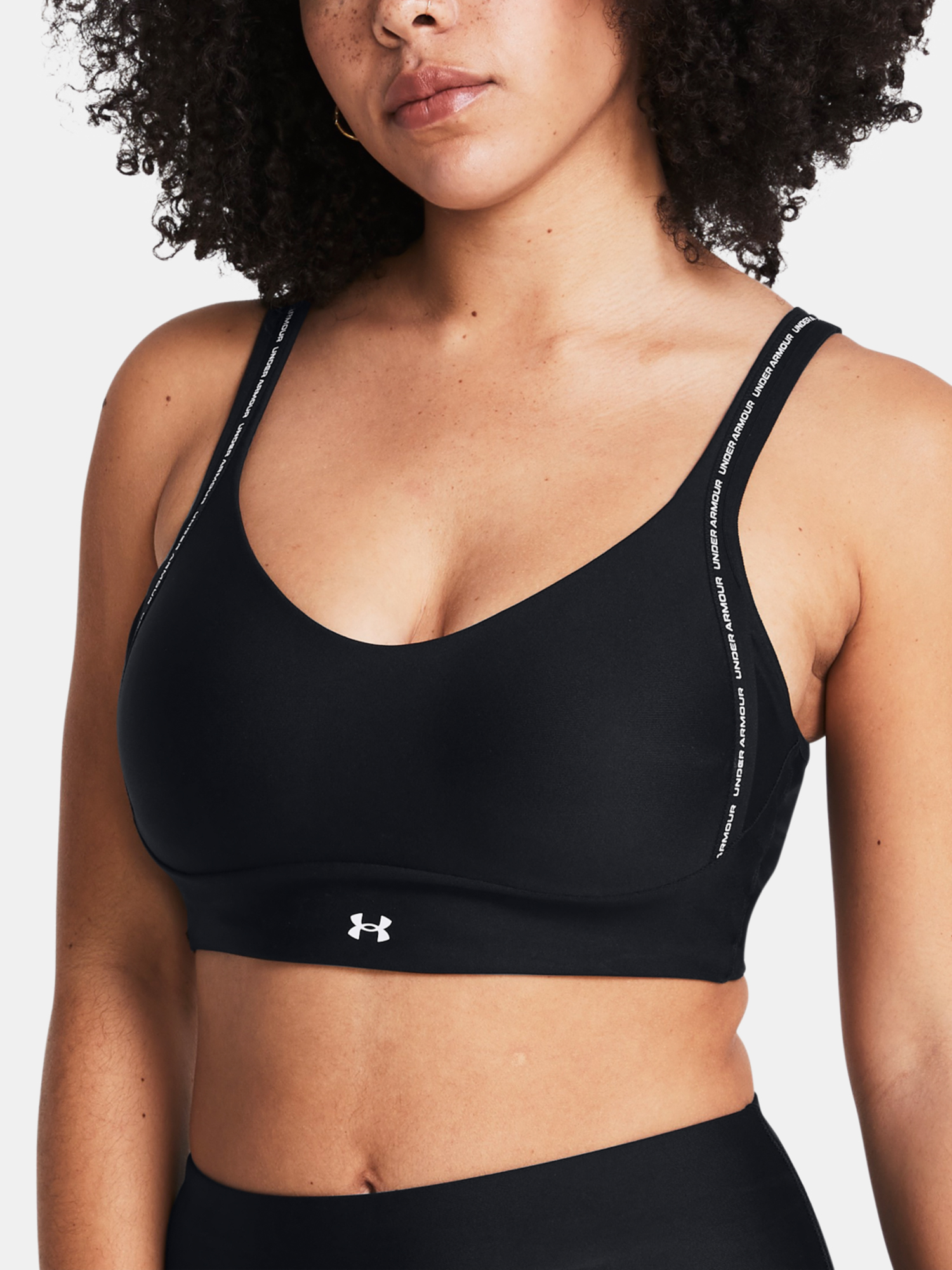 Levně Under Armour Podprsenka UA Infinity Low 2.0Strap Bra-BLK - Dámské