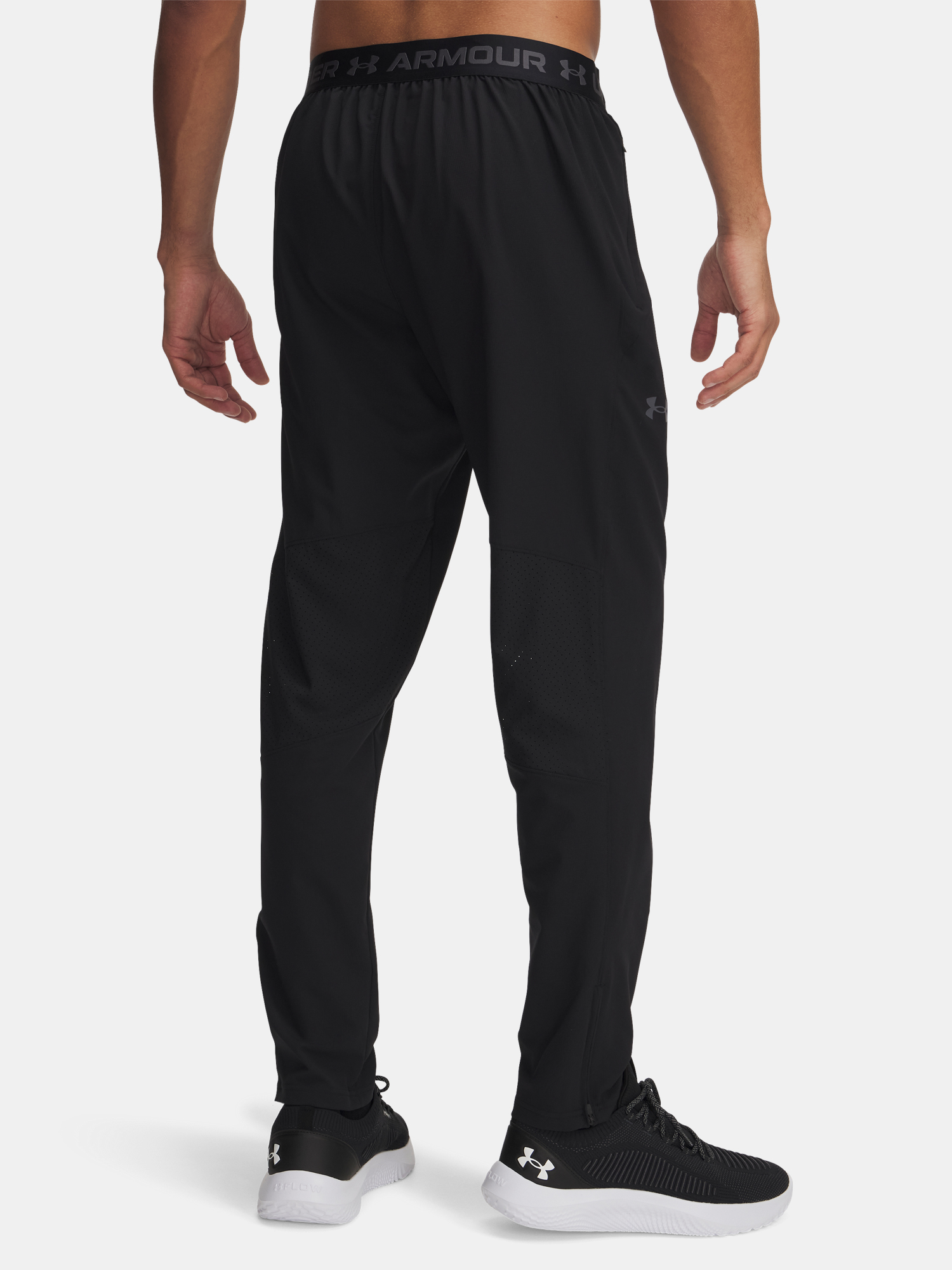 Men's Sports Pants Under Armour Vanish Woven Tapered Pants-BLK - Men's