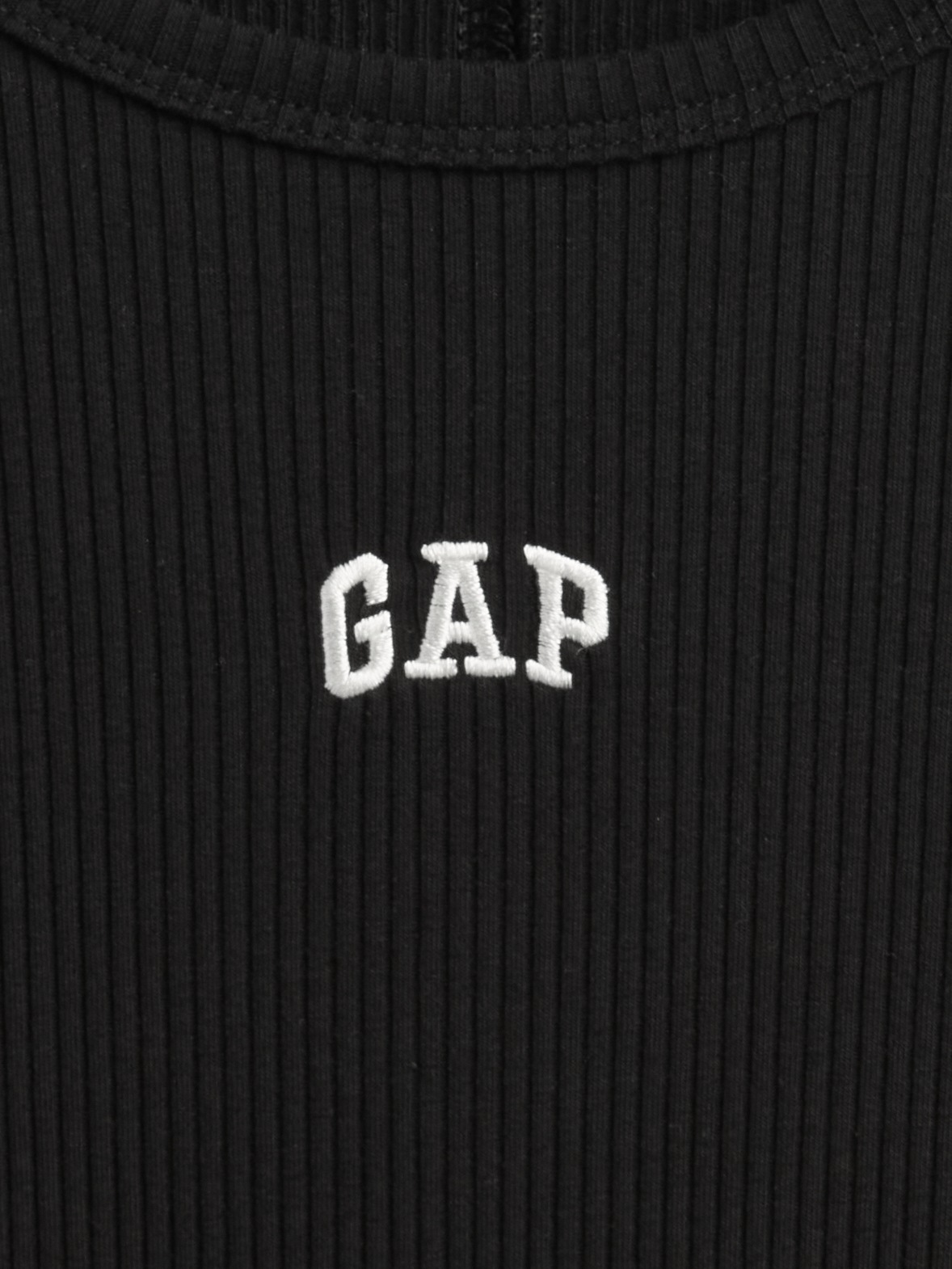 GAP Ribbed T-Shirt with Logo - Women&#039;s