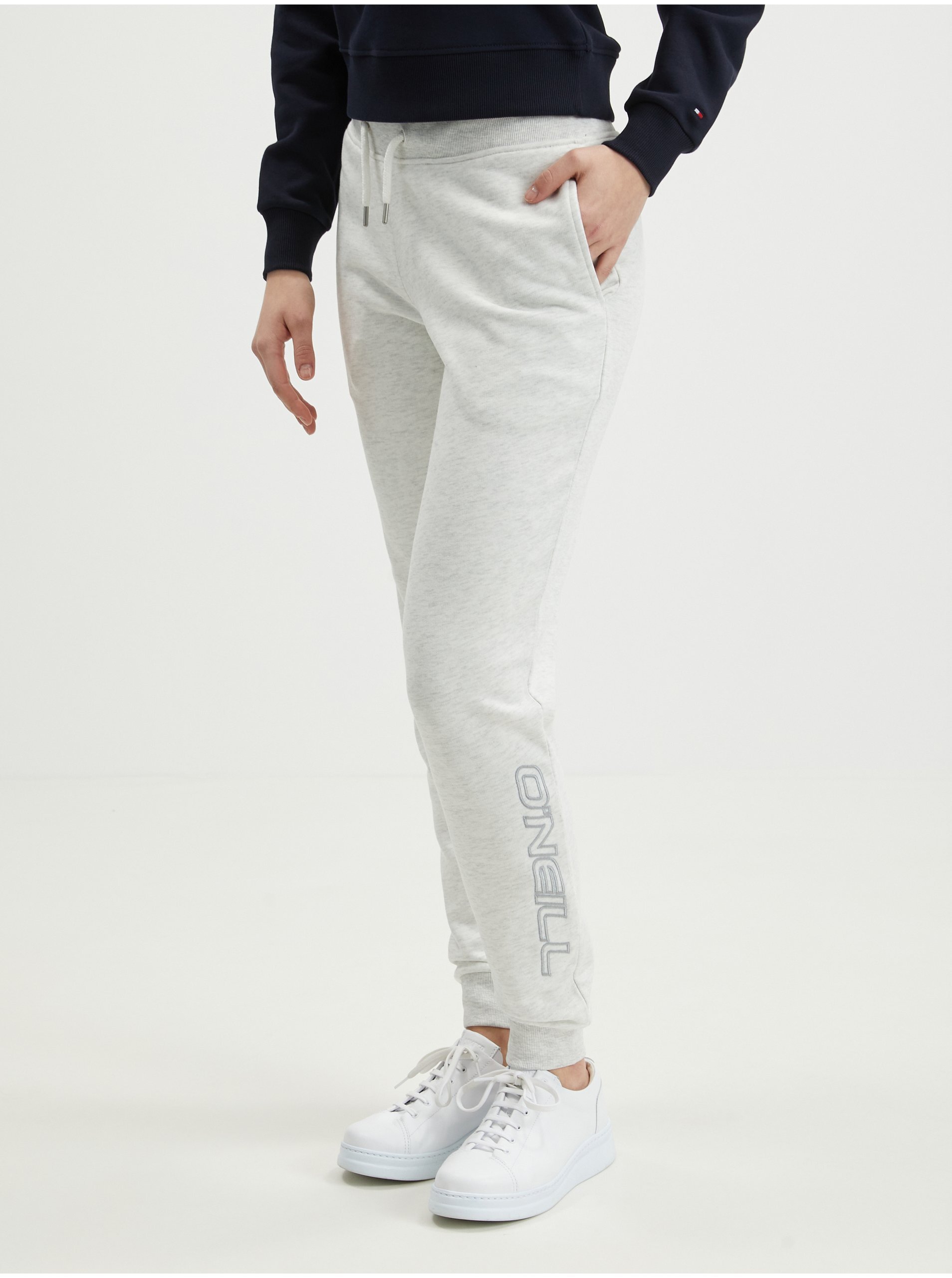 Pantaloni sport pentru femei O&#039;Neill - alb