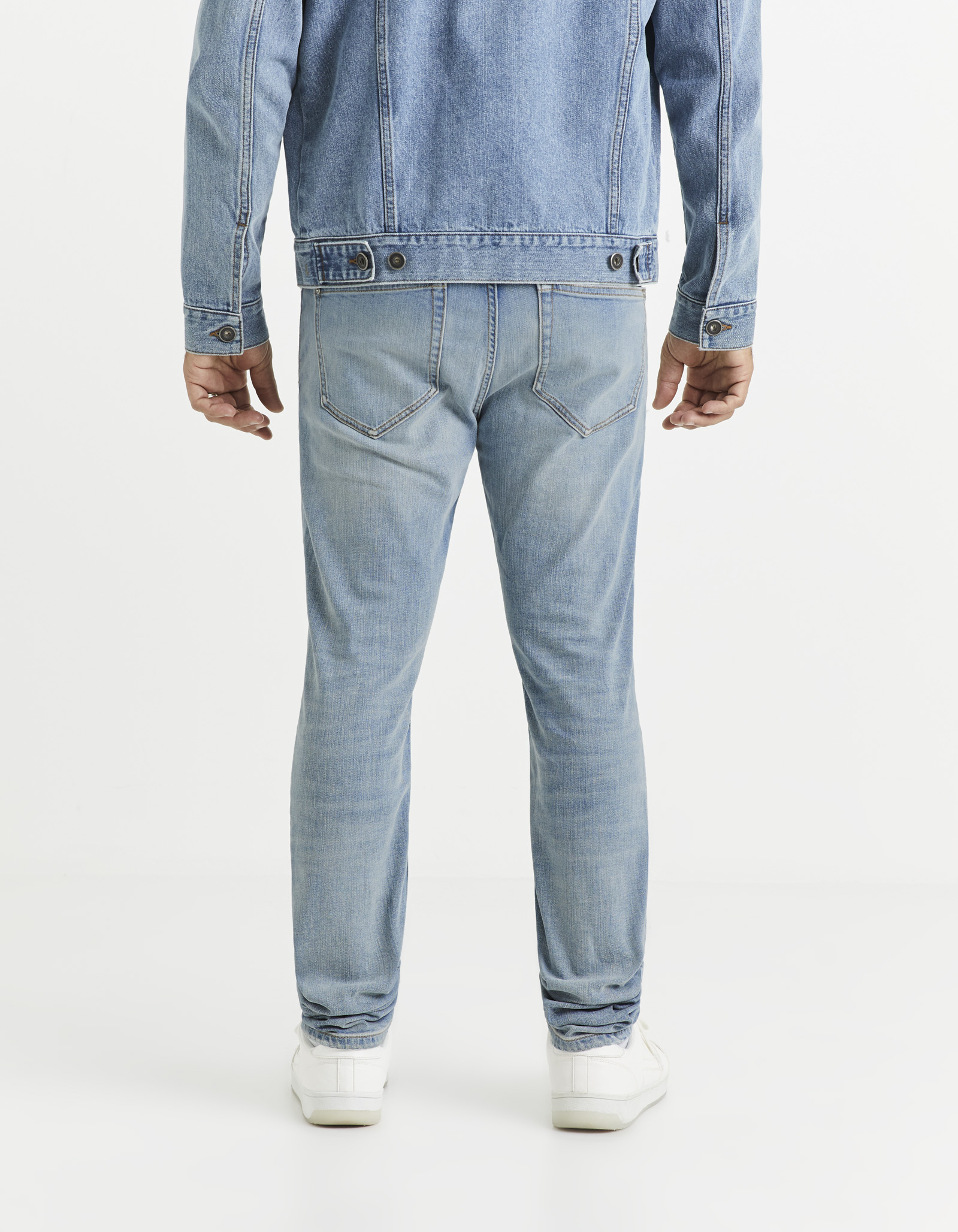 Blugi barbati, Celio Voslight