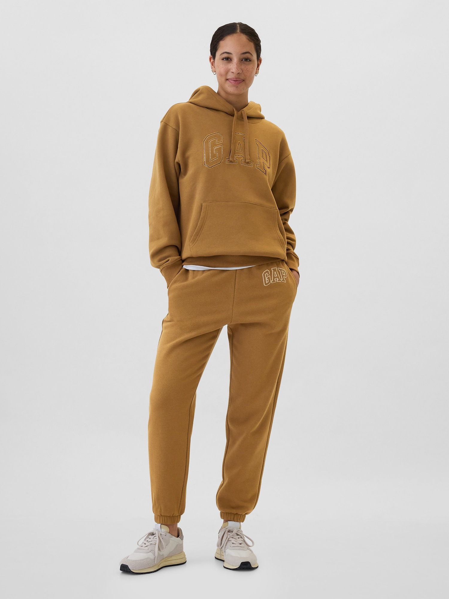 GAP Sweatpants with Logo - Women