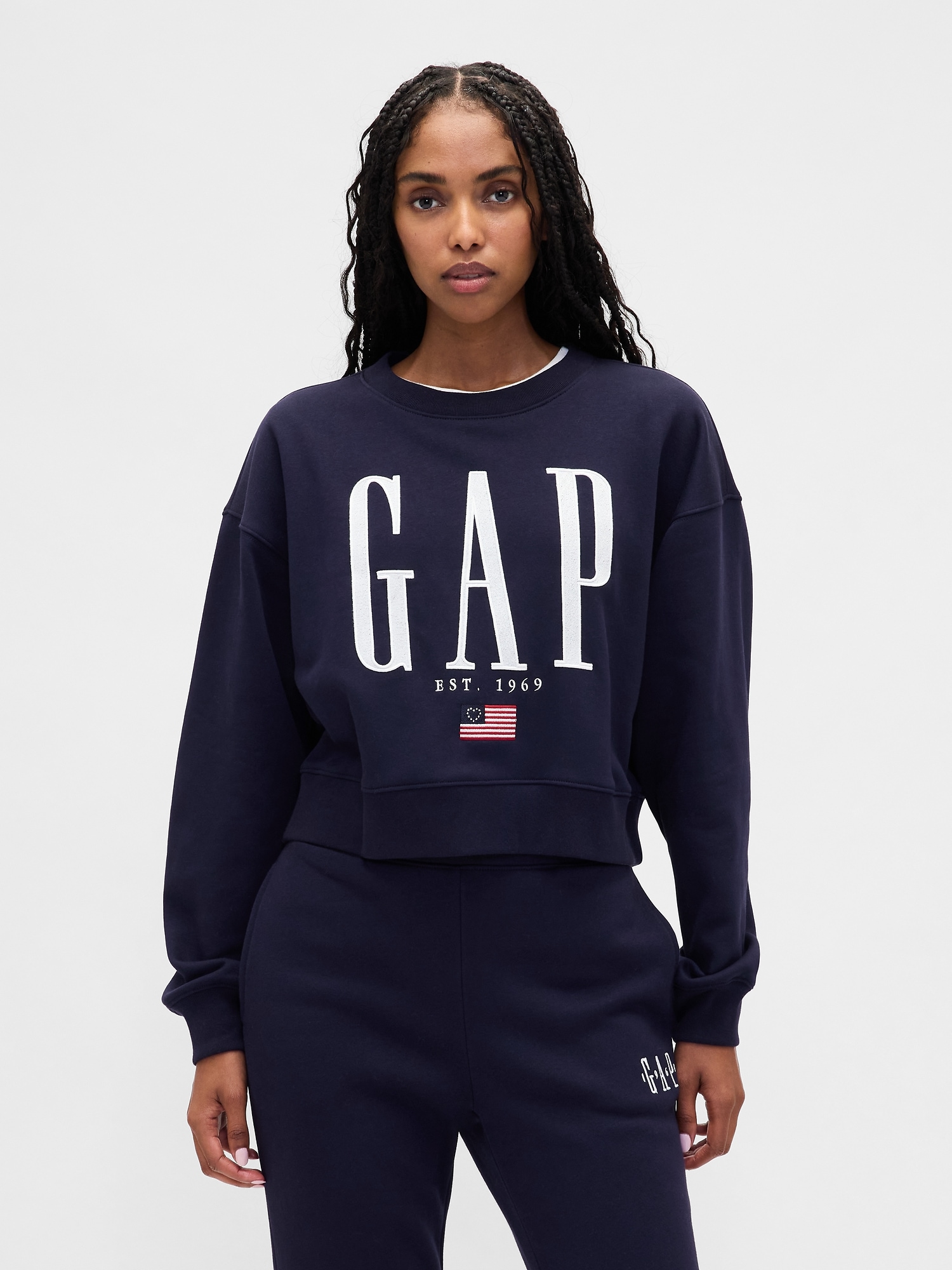 GAP Oversize Sweatshirt with VintageSoft Logo - Ladies