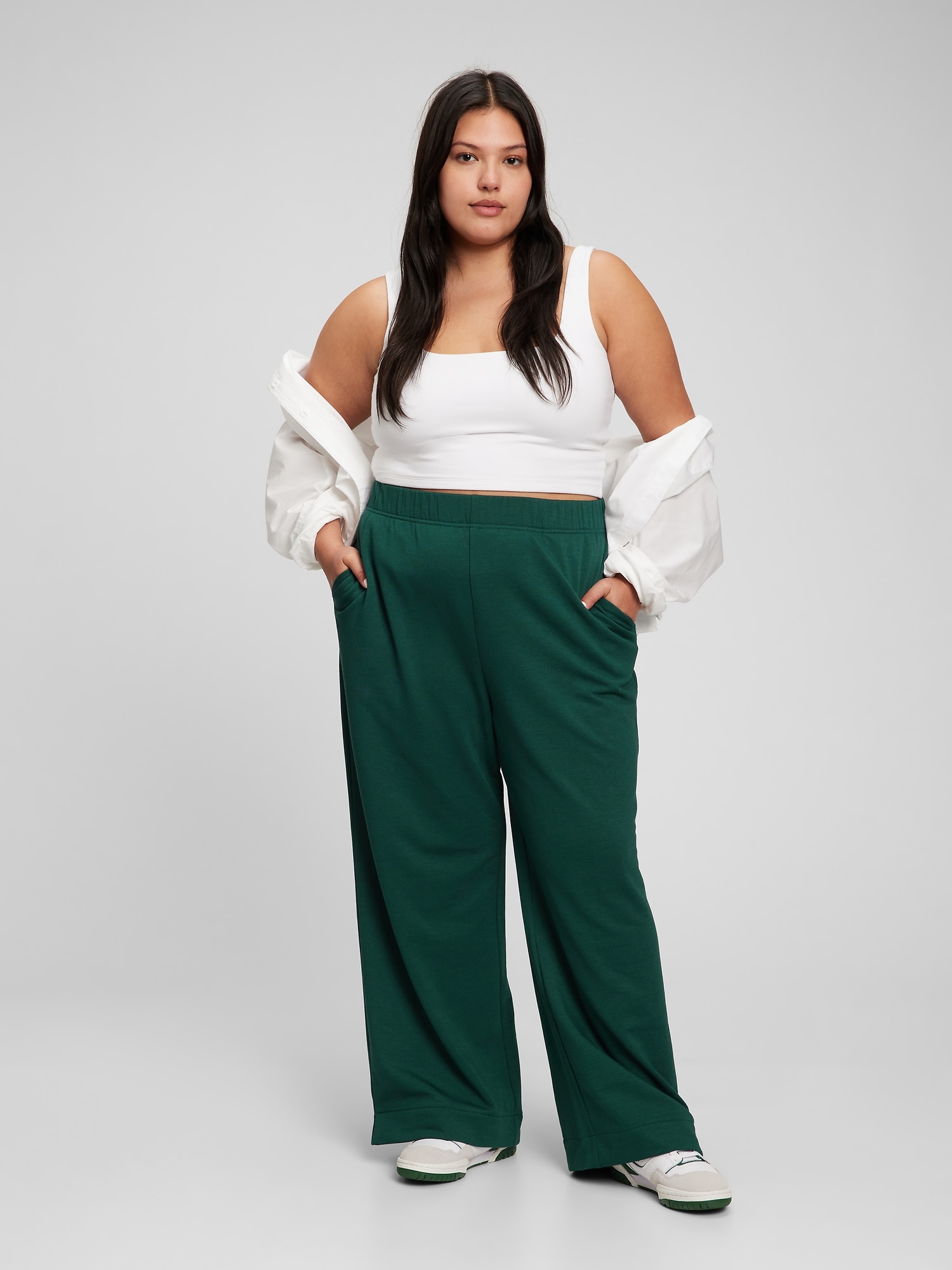 Pantaloni chino pentru femei GAP - verde inchis