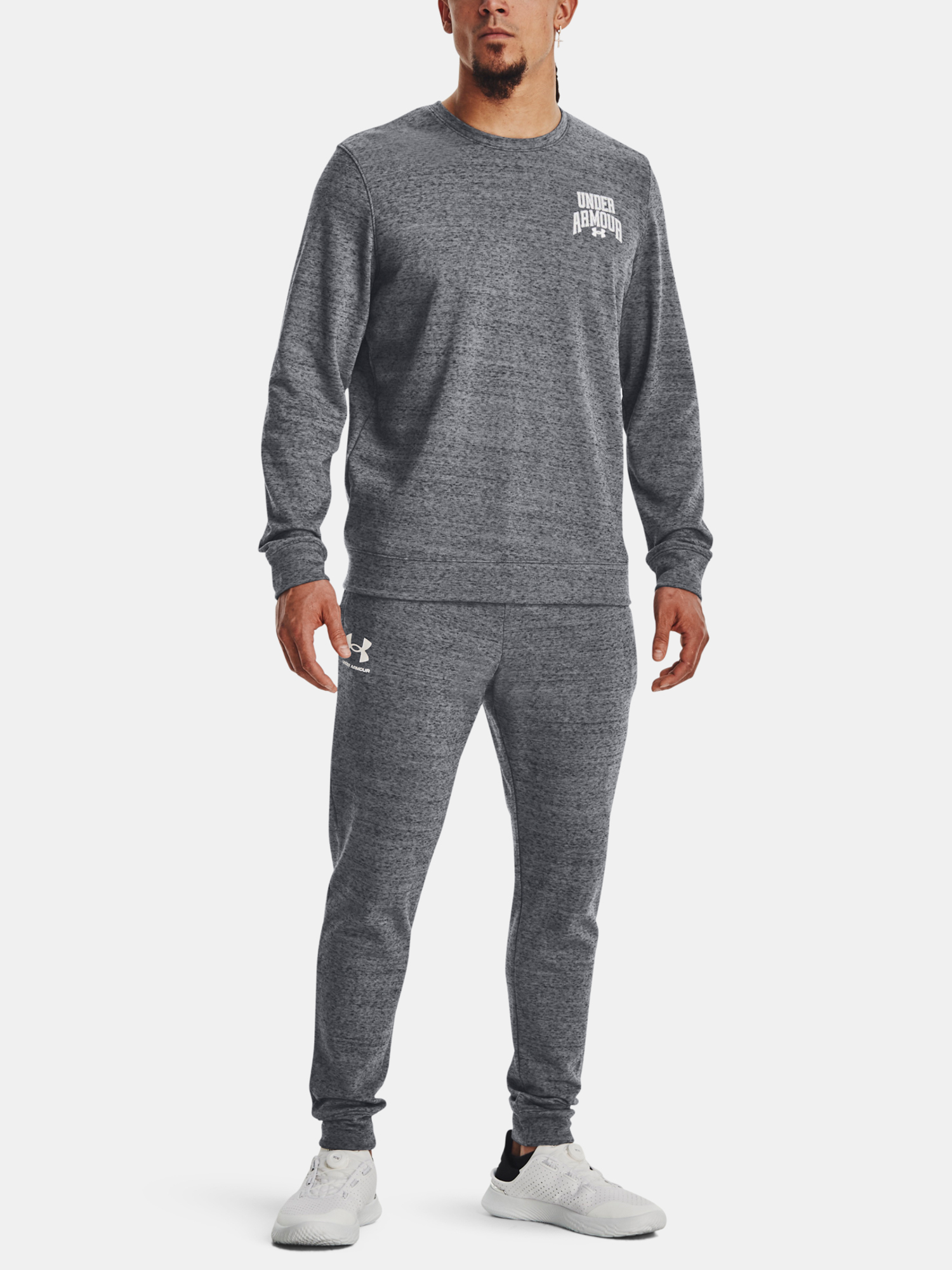 Jachete si tricouri pentru barbati Under Armour - gri