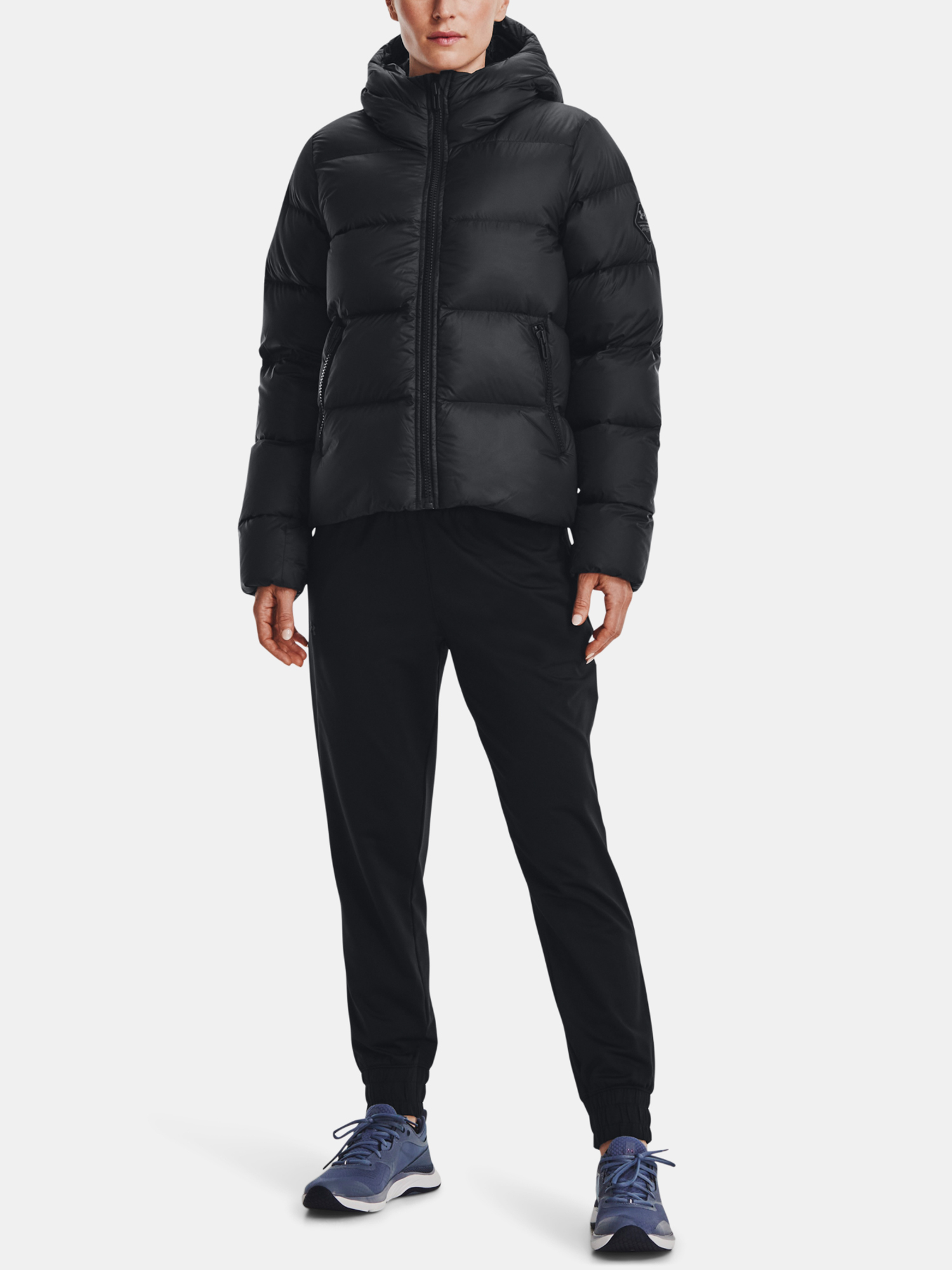 Jachete si tricouri pentru femei Under Armour - negru