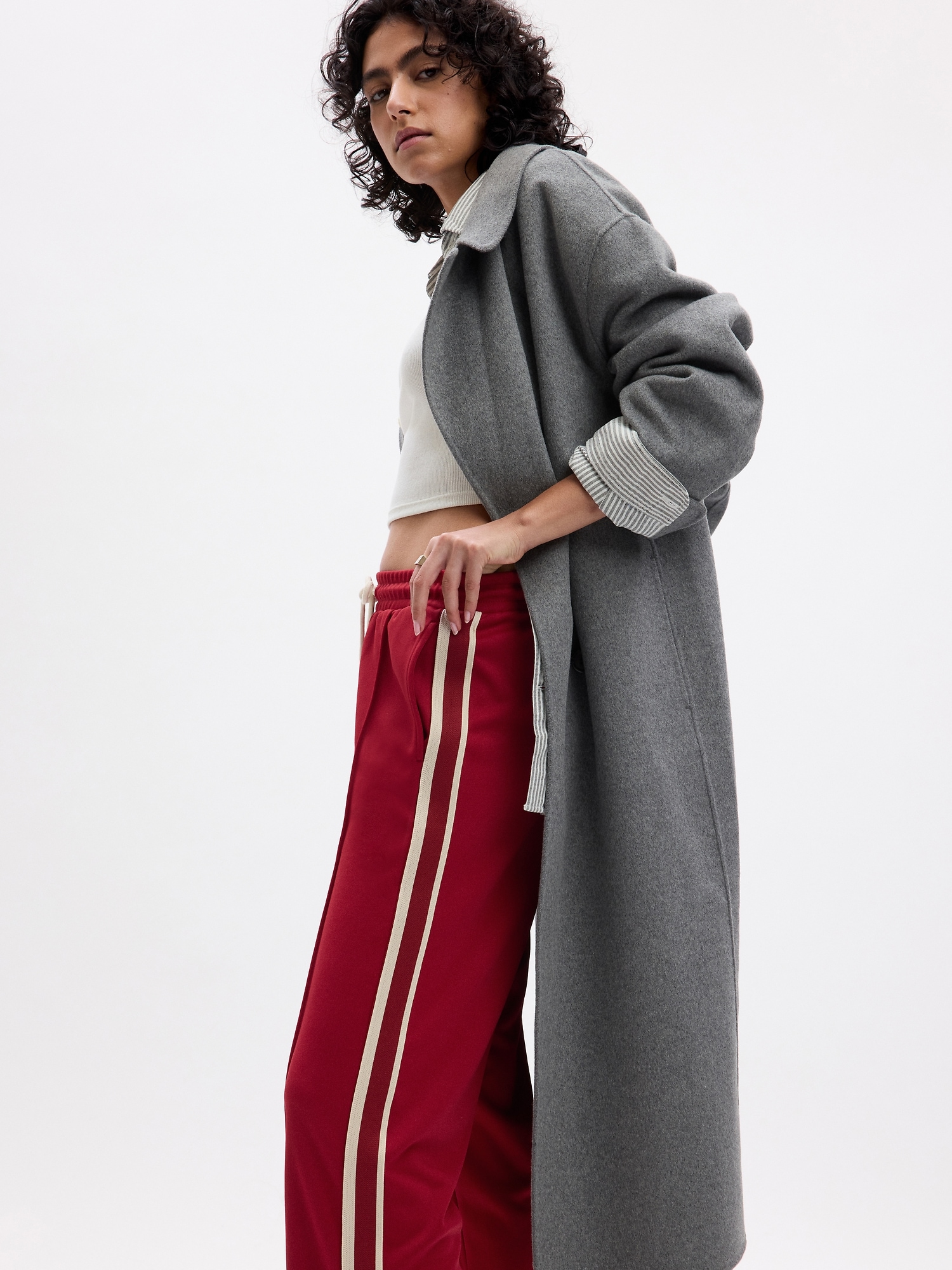 Pantaloni sport pentru femei GAP - rosu