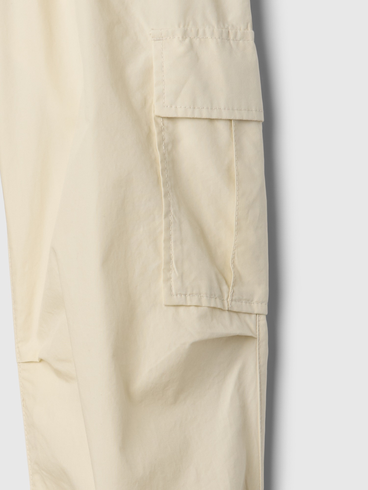 GAP Children&#039;s pants Parachute Cargo - Girls