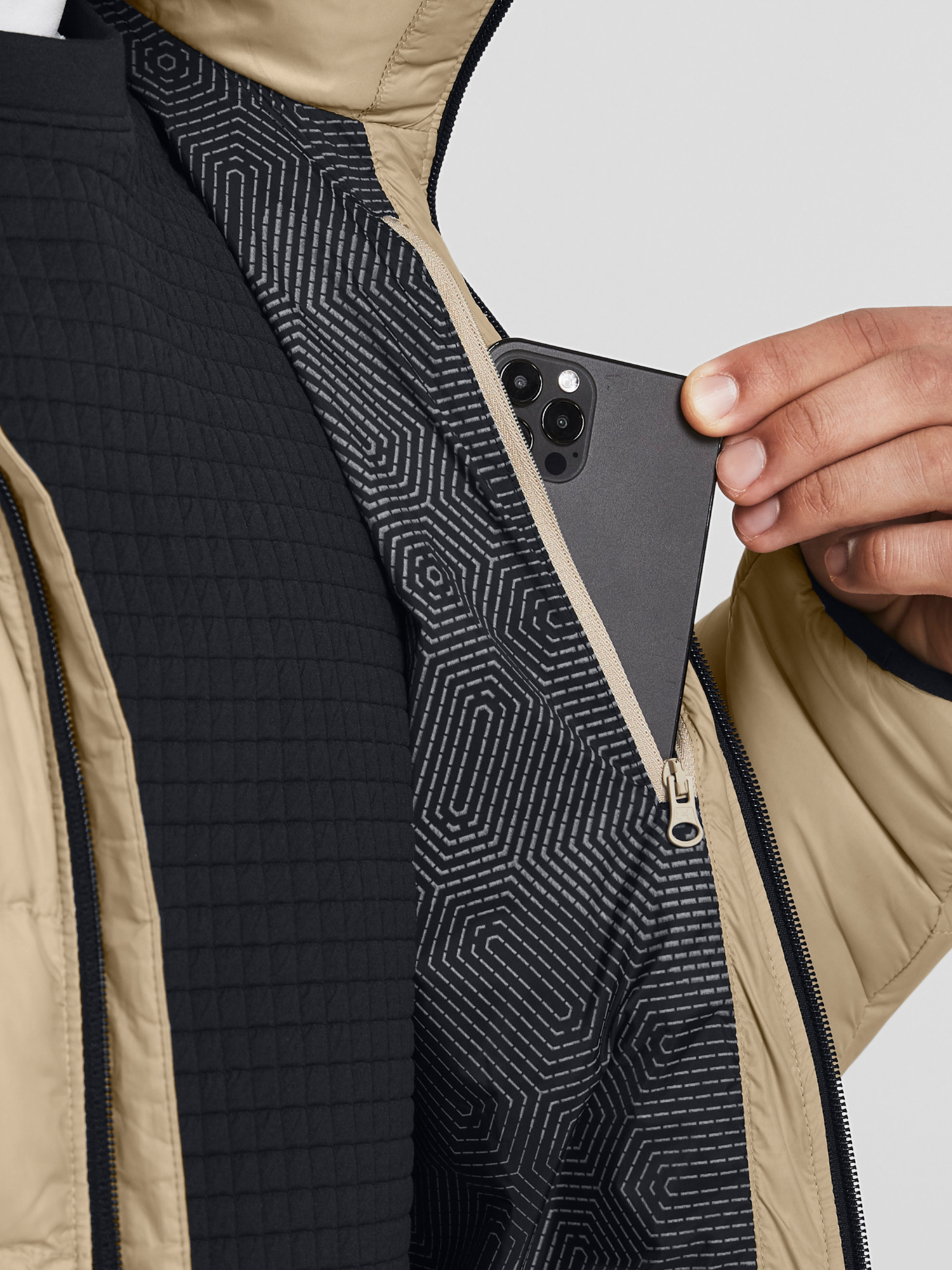 Men&#039;s Under Armour LEGEND DOWN HOODED JACKET-BRN - Men&#039;s