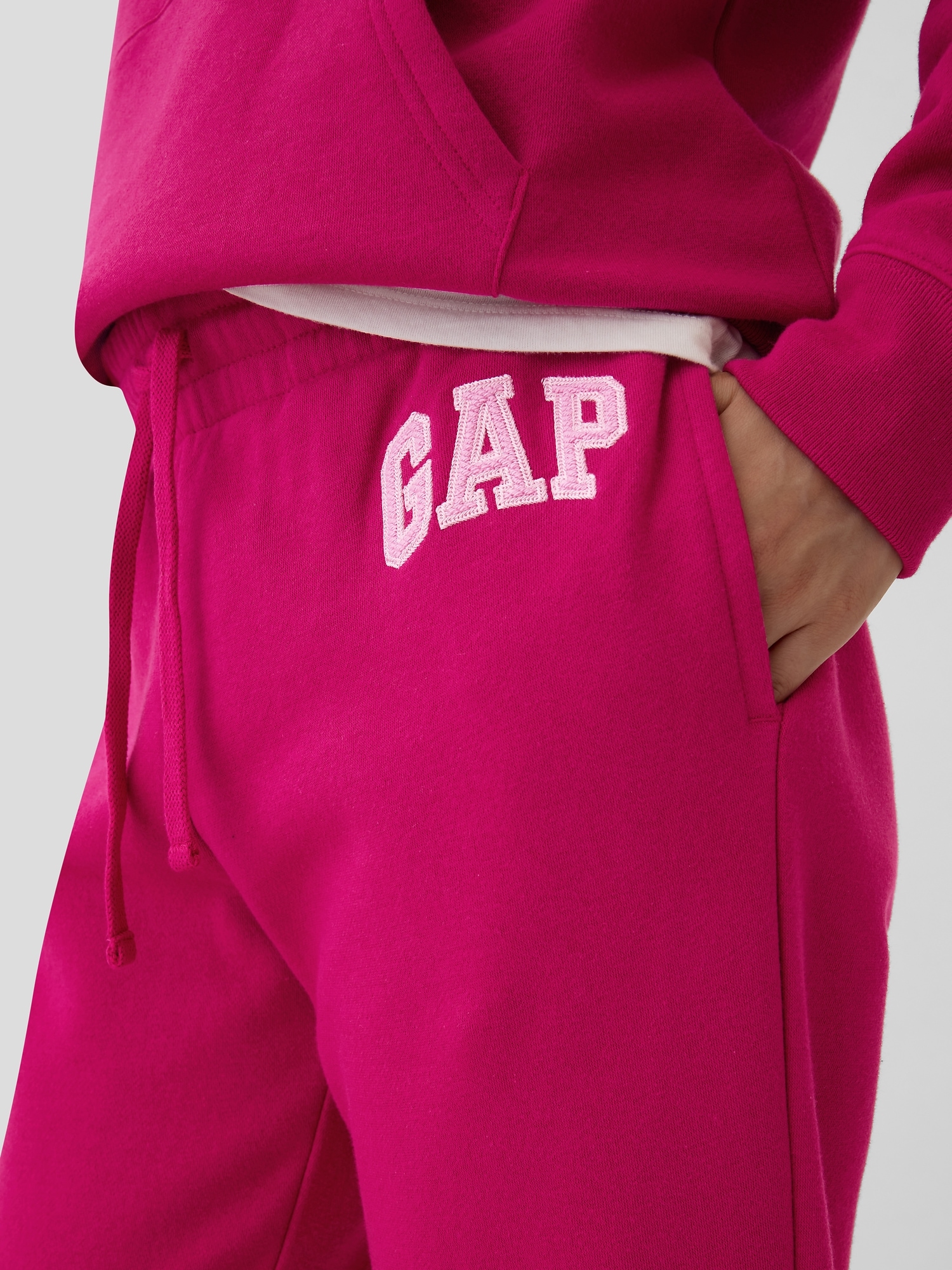 GAP Sweatpants with logo - Women&#039;s