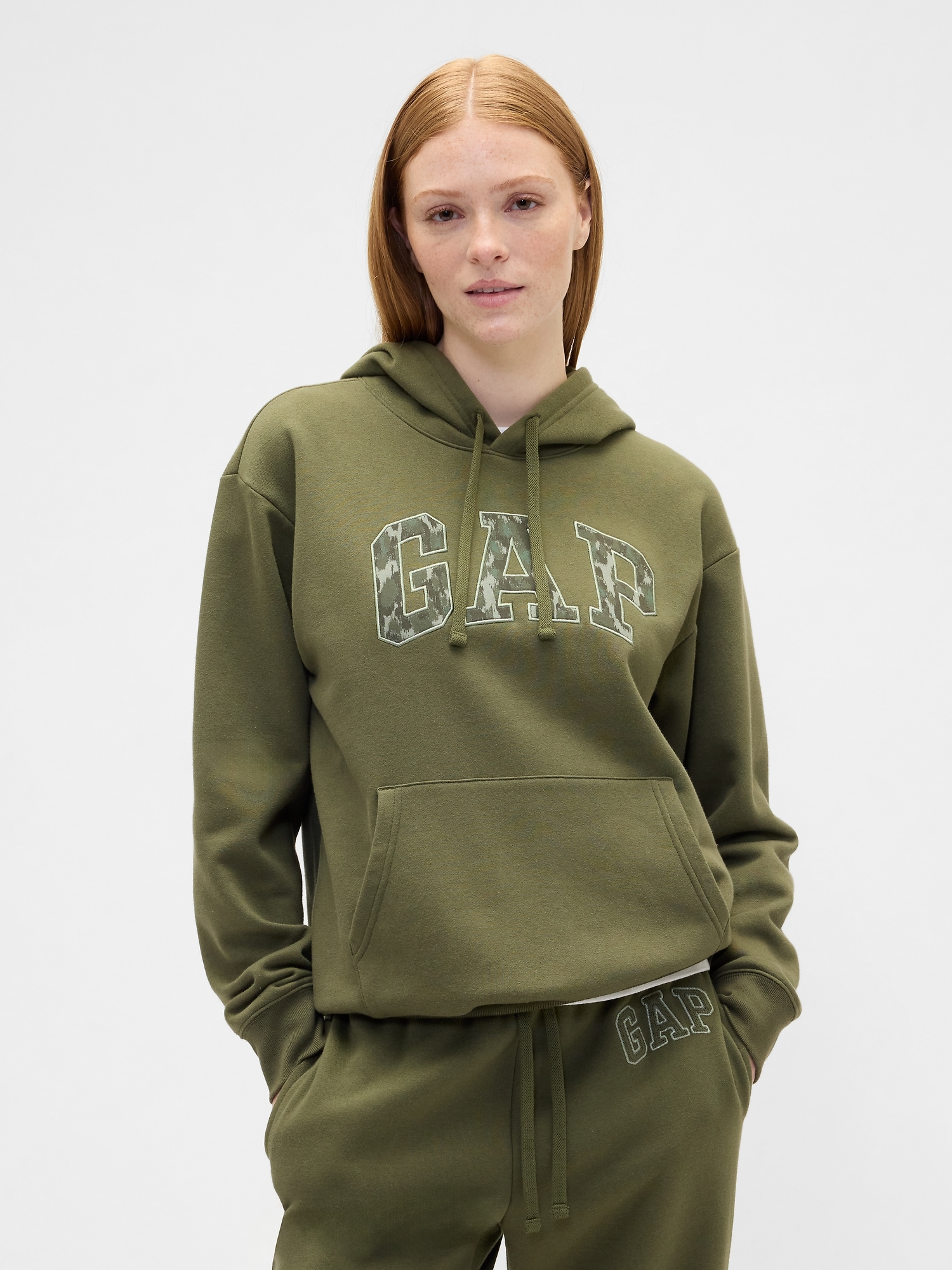 GAP Sweatshirt with logo - Women's