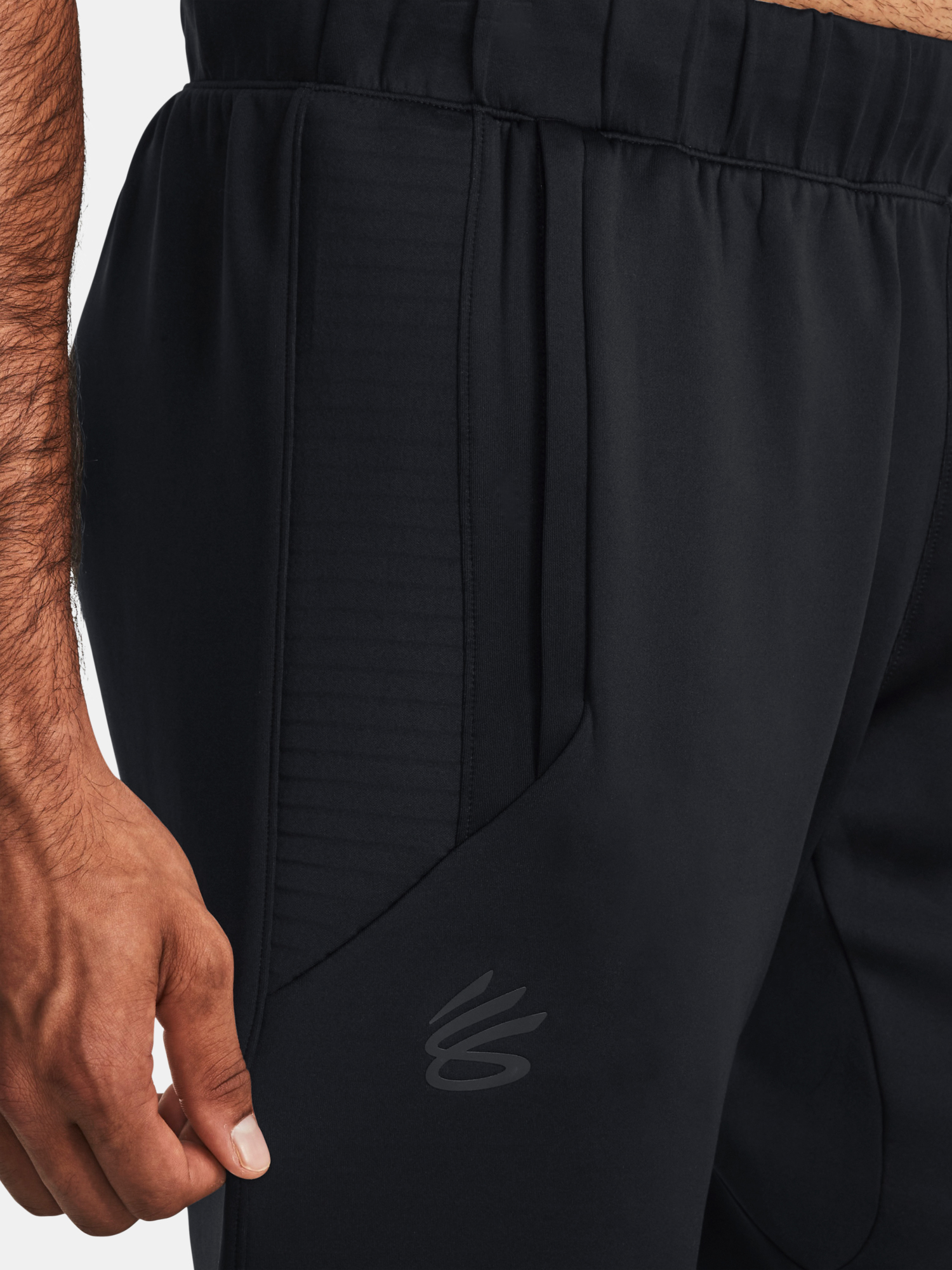 Pantaloni si pantaloni scurti pentru barbati Under Armour - negru