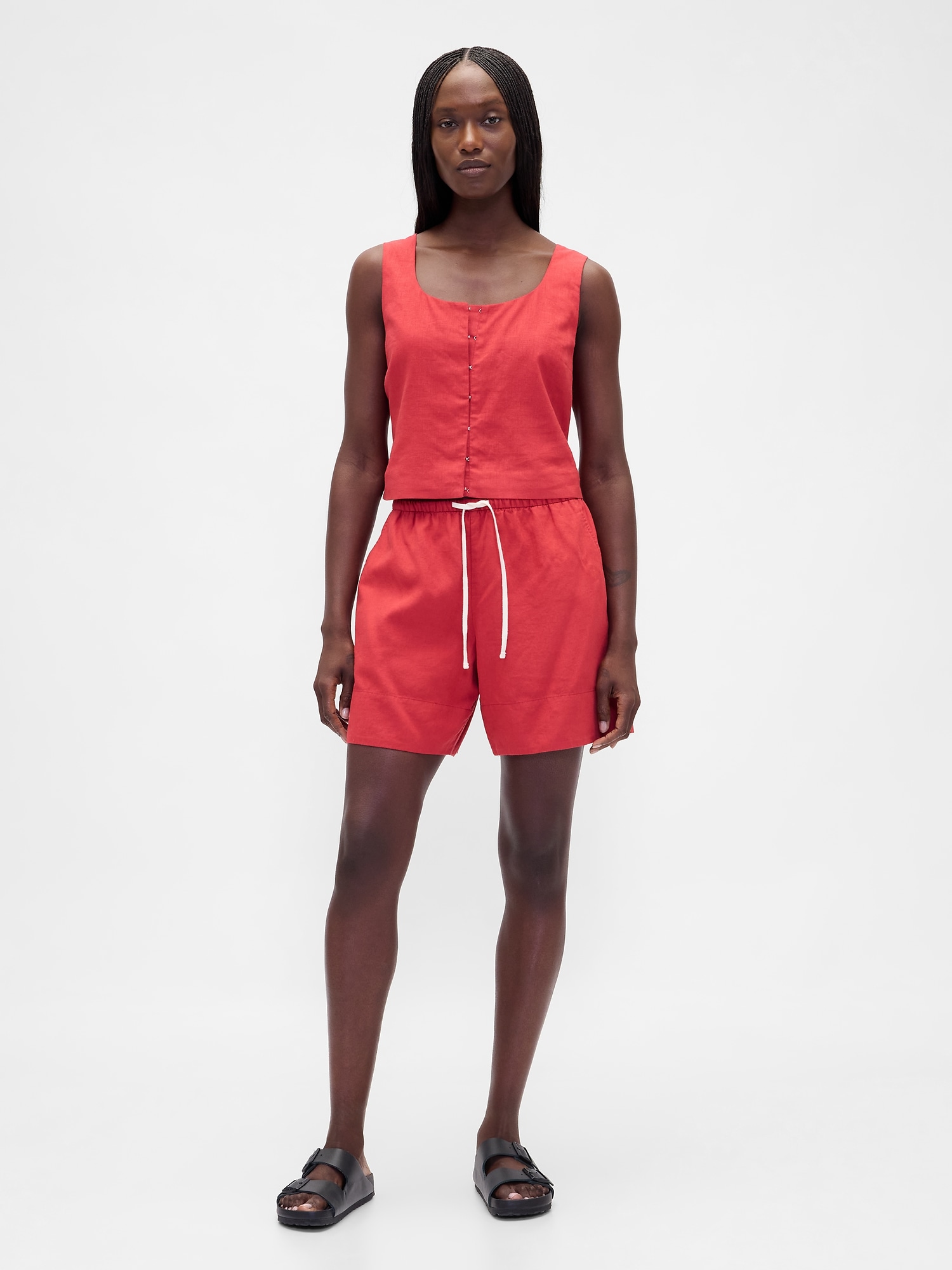 Дамски ленени шорти GAP