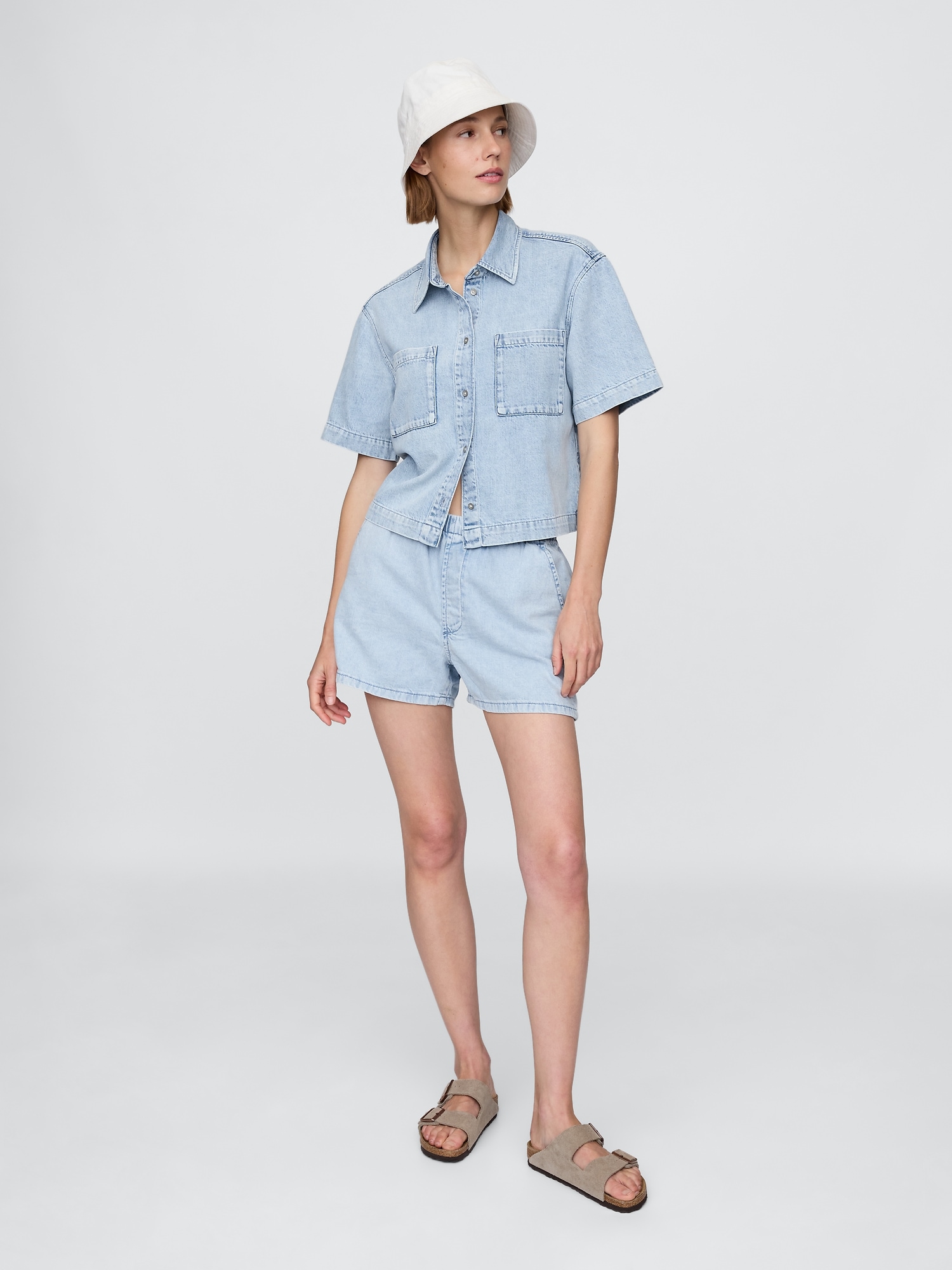 GAP Denim Shorts UltraSoft - Women's