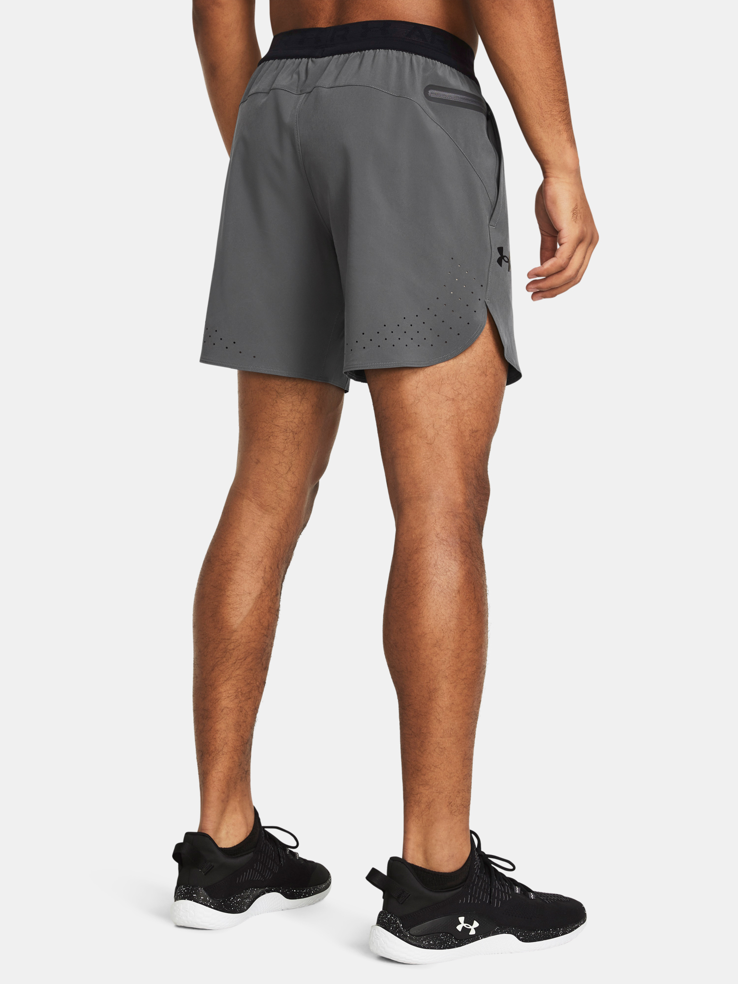 Pantaloni scurti pentru barbati Under Armour - gri inchis