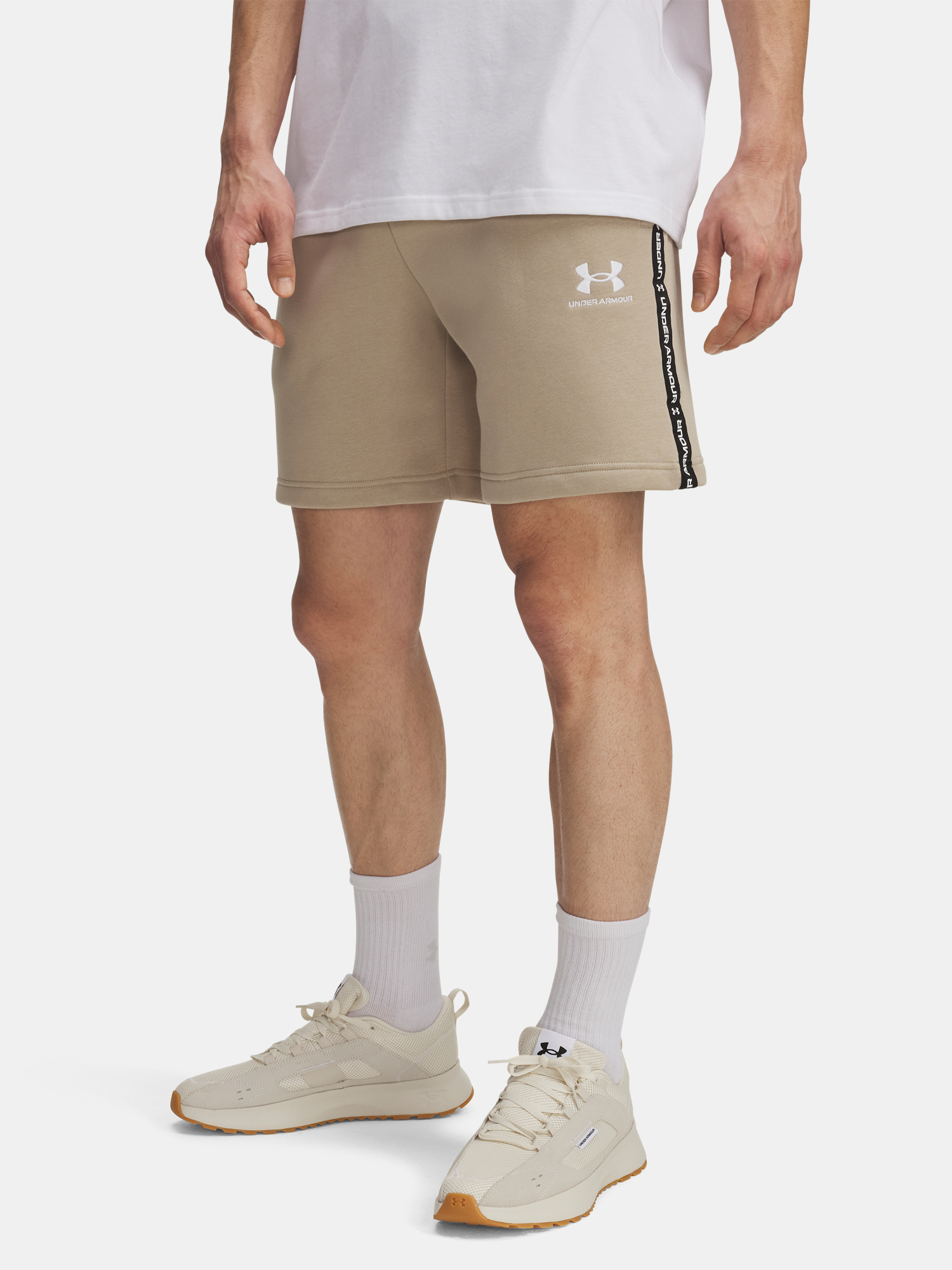 Mens shorts Under Armour UA Icon Fleece Short Taping-BRN - Mens