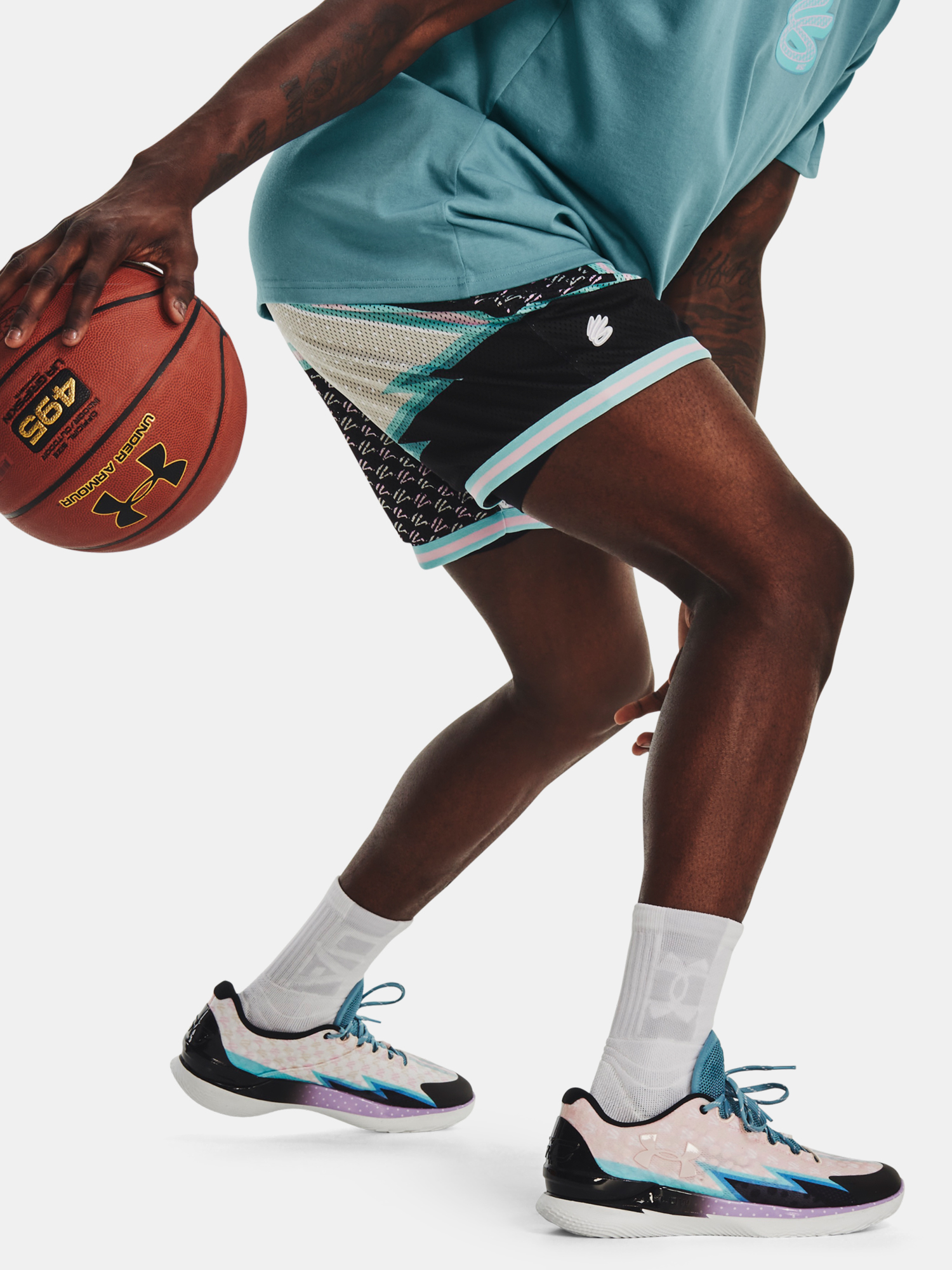 Pantaloni si pantaloni scurti pentru barbati Under Armour - alb