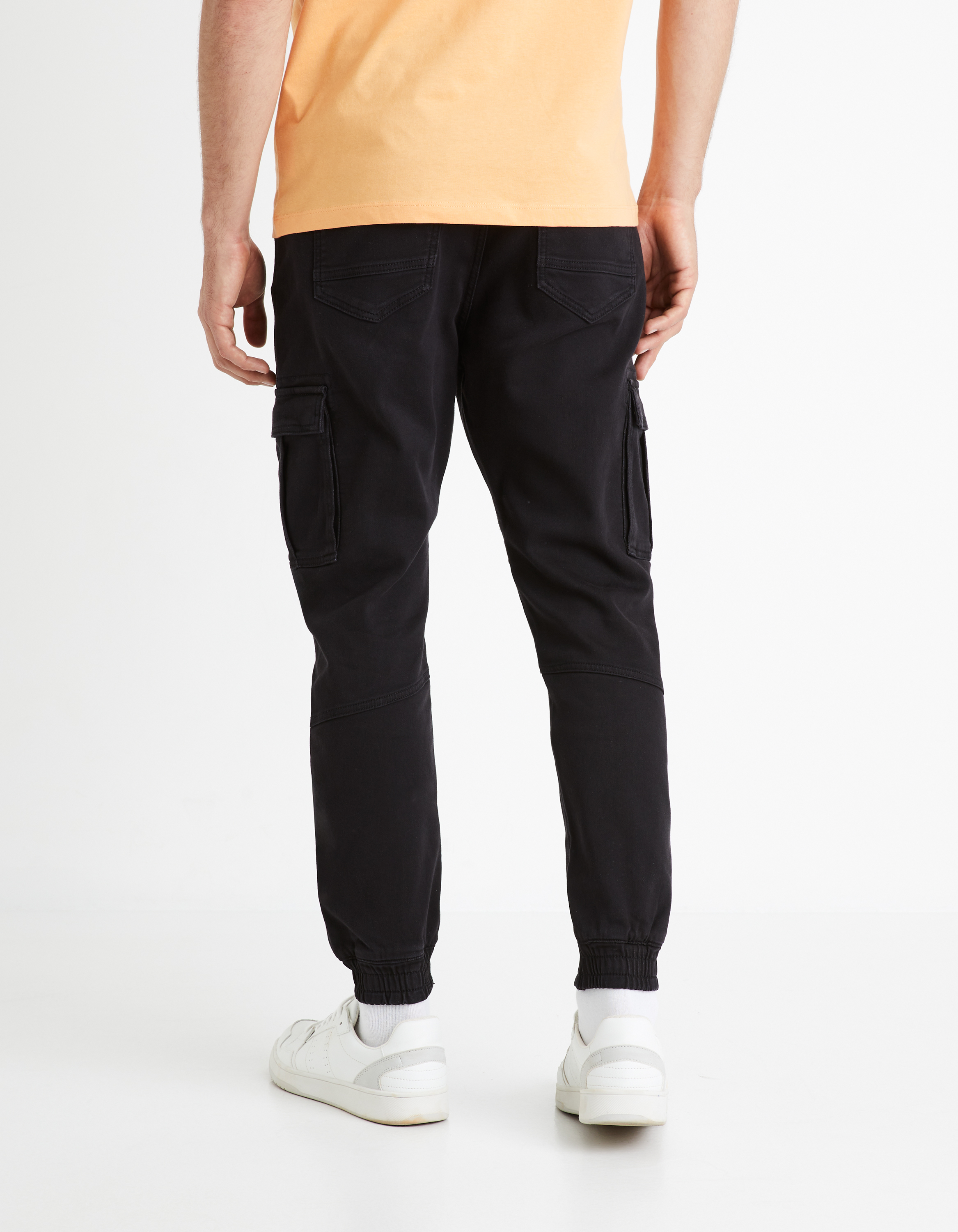 Pantaloni pentru bărbați Celio