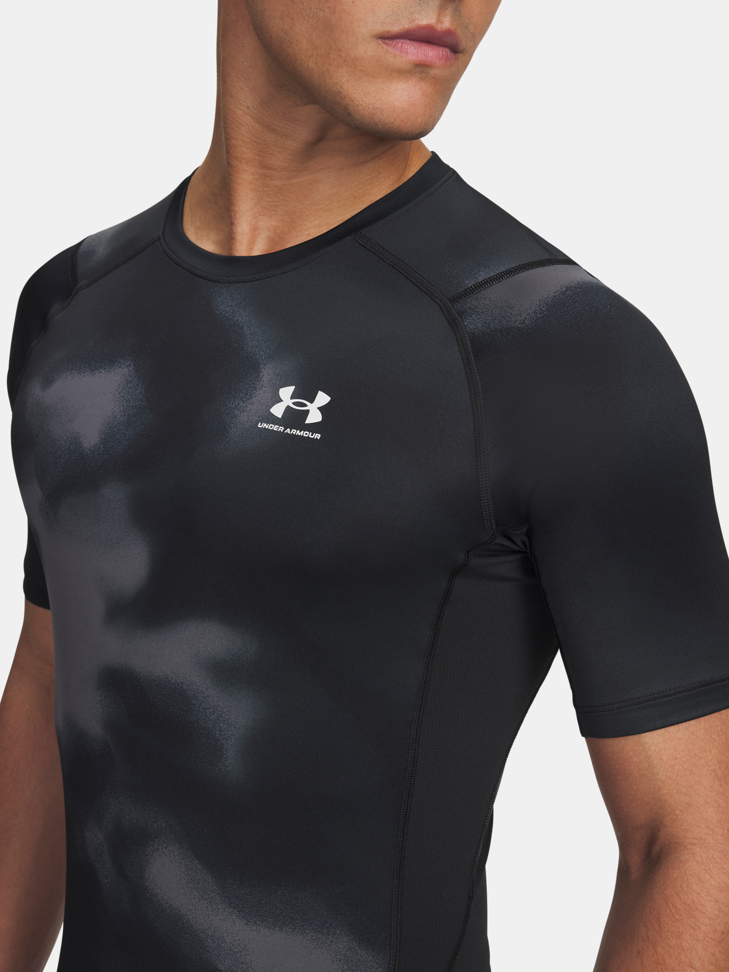 Men's Under Armour UA HG Armour Printed SS-BLK T-Shirt - Men's