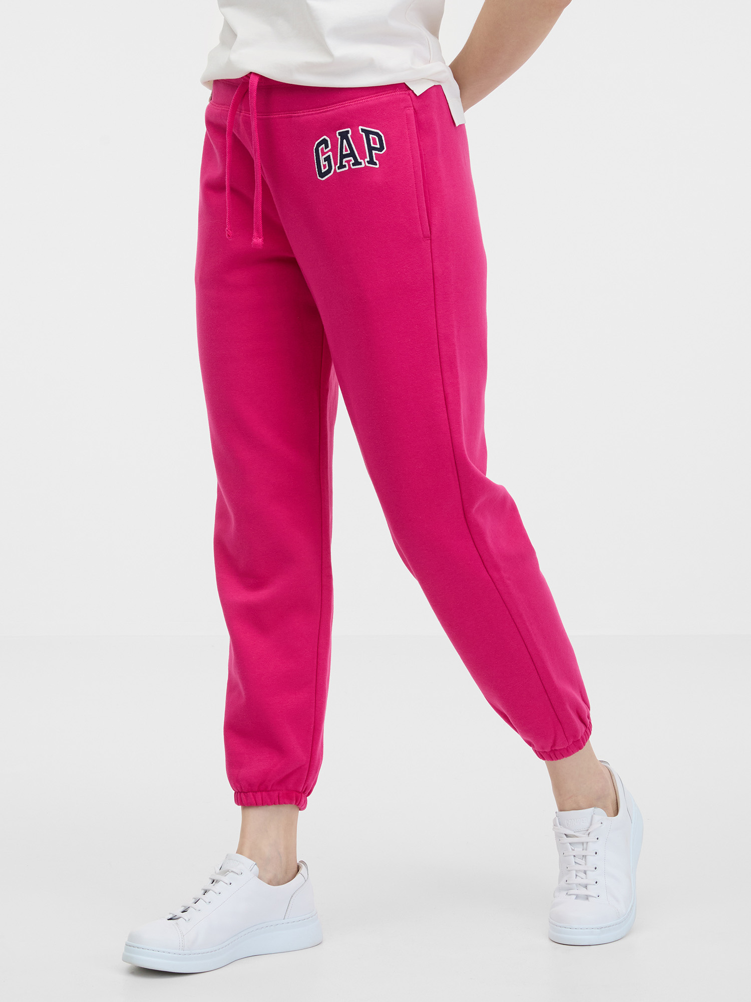 Pantaloni sport pentru femei GAP - roz inchis