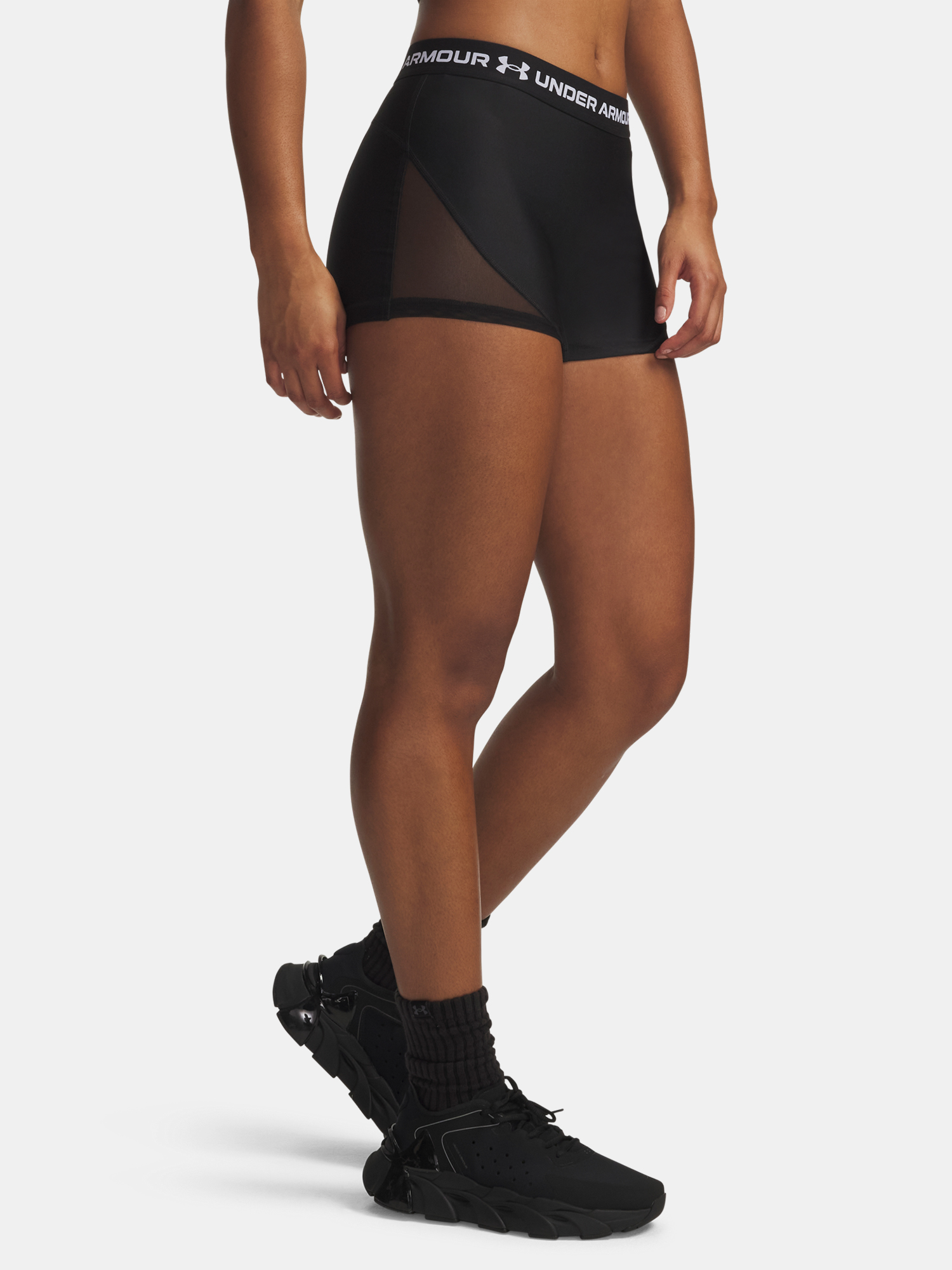 Under Armour HeatGear Mesh Shorty - дамски шорти