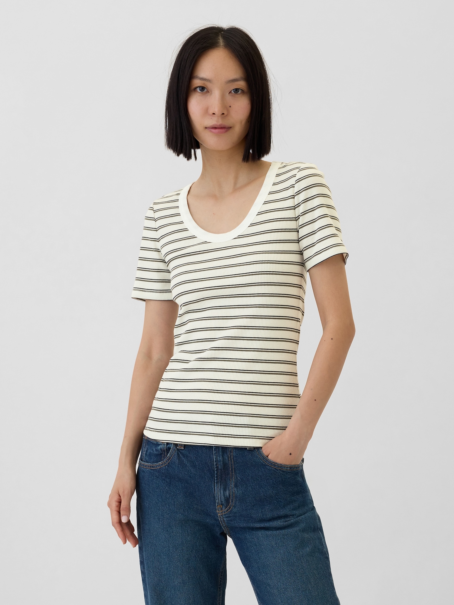 GAP Ribbed T-shirt - Women