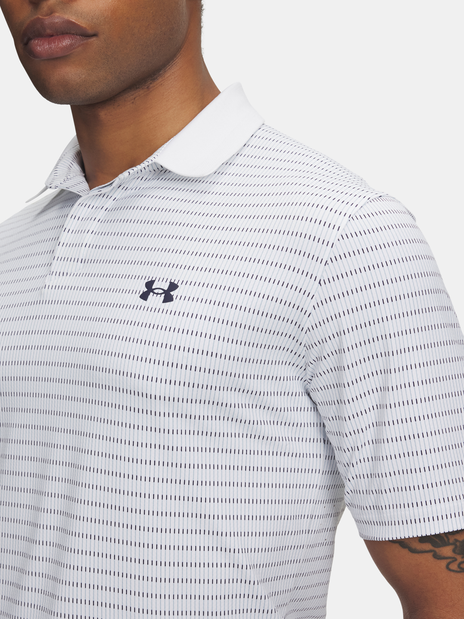 Men's T-shirt Under Armour UA Drive Chill Printed Polo-WHT - Men's