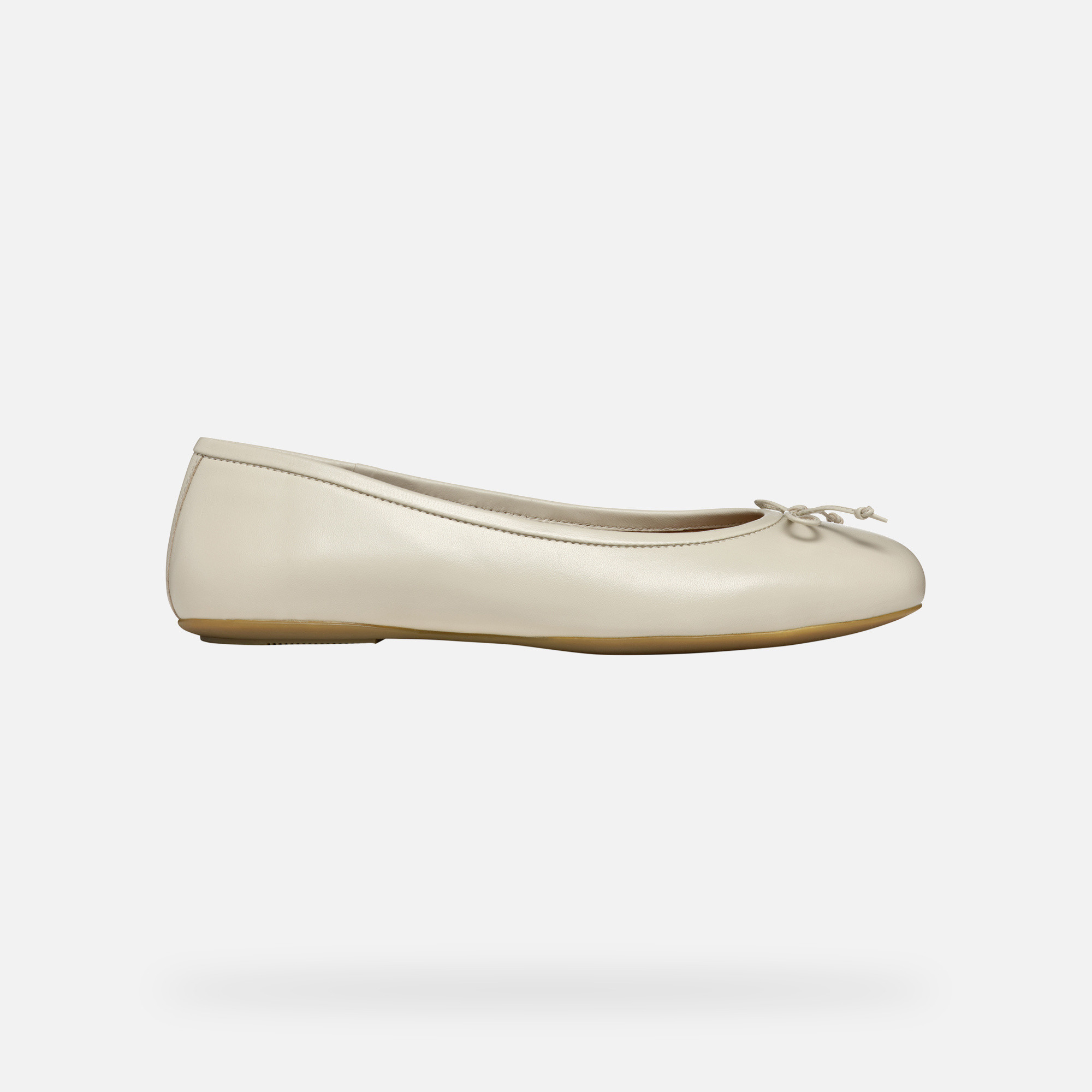 Cream women's ballet flats Geox Palmaria - Women's