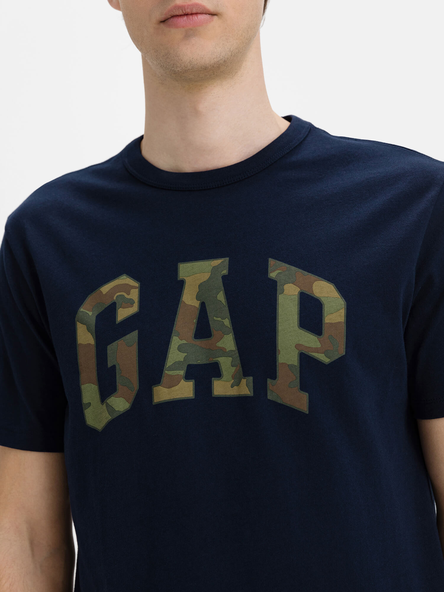 GAP Tričko Logo v-ss camo arc tee