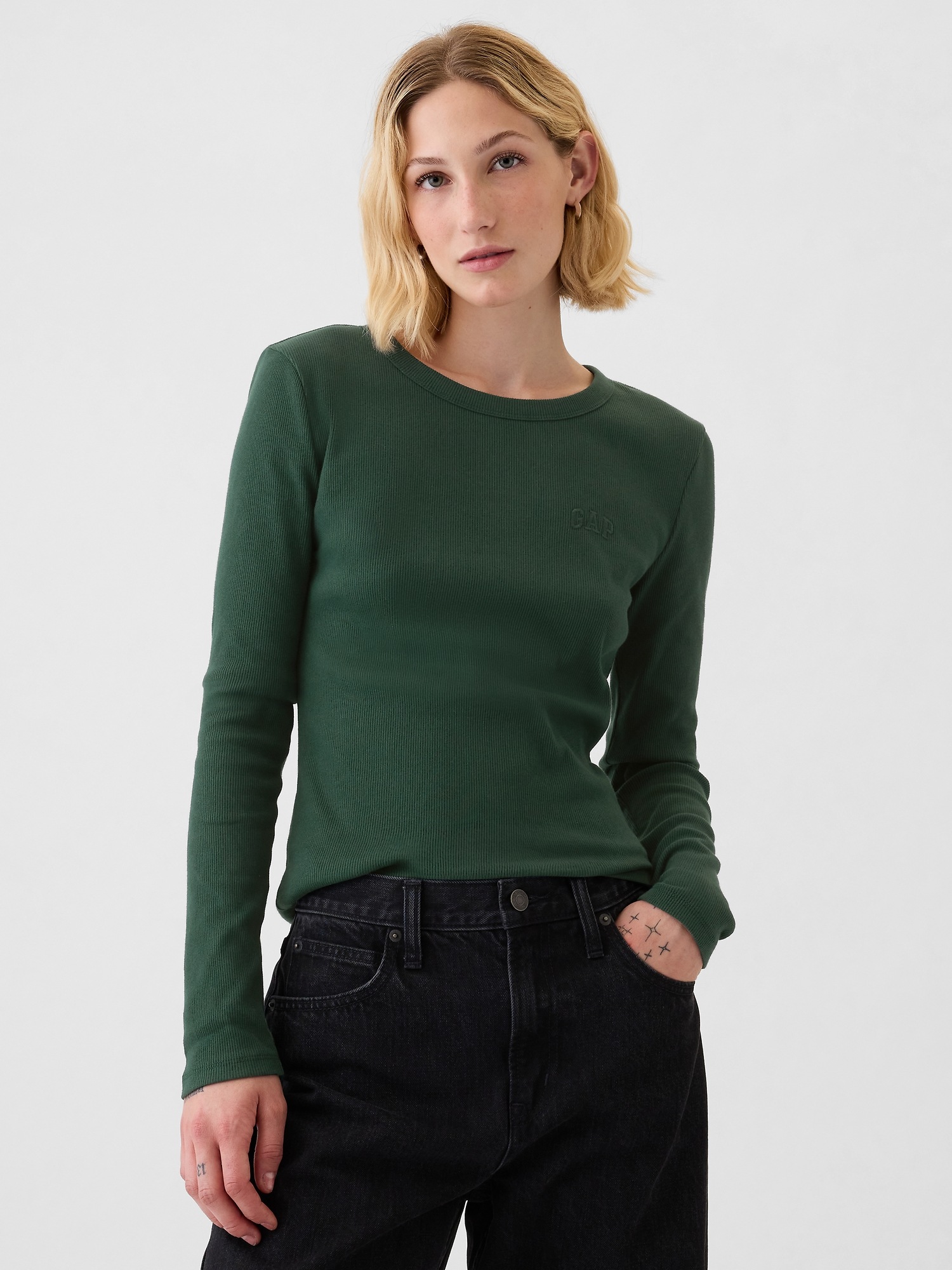 GAP Ribbed T-shirt - Women