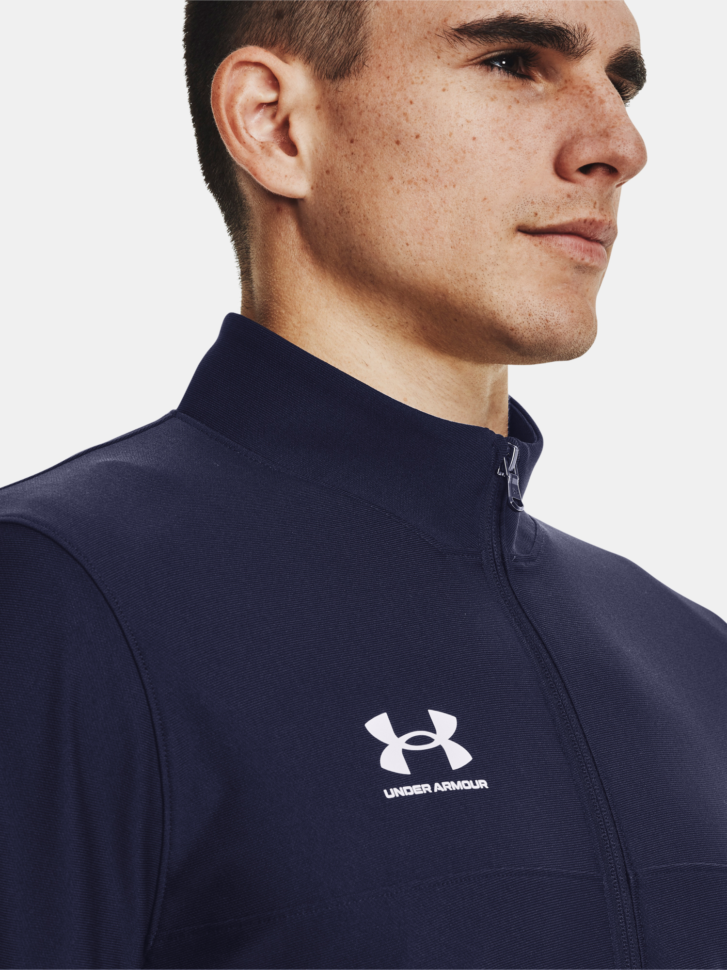 Trening barbati, Under Armour Challenger