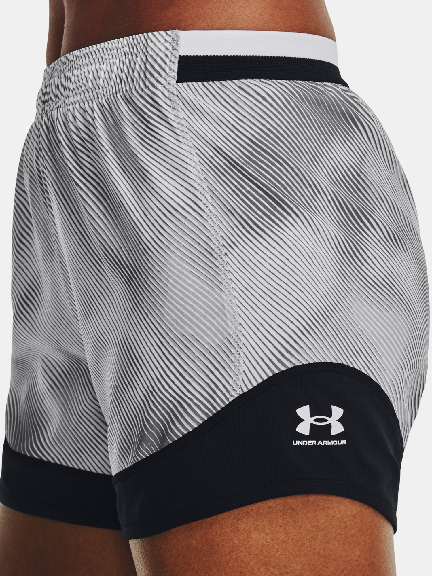 Pantaloni si pantaloni scurti pentru femei Under Armour - gri deschis