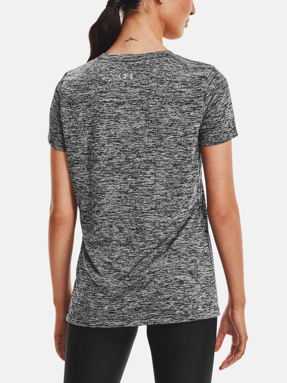 Topuri si tricouri pentru femei Under Armour - negru