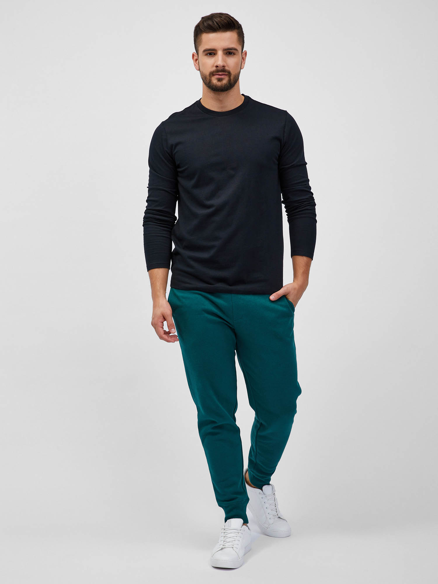 GAP Long Sleeve T-Shirt - Men