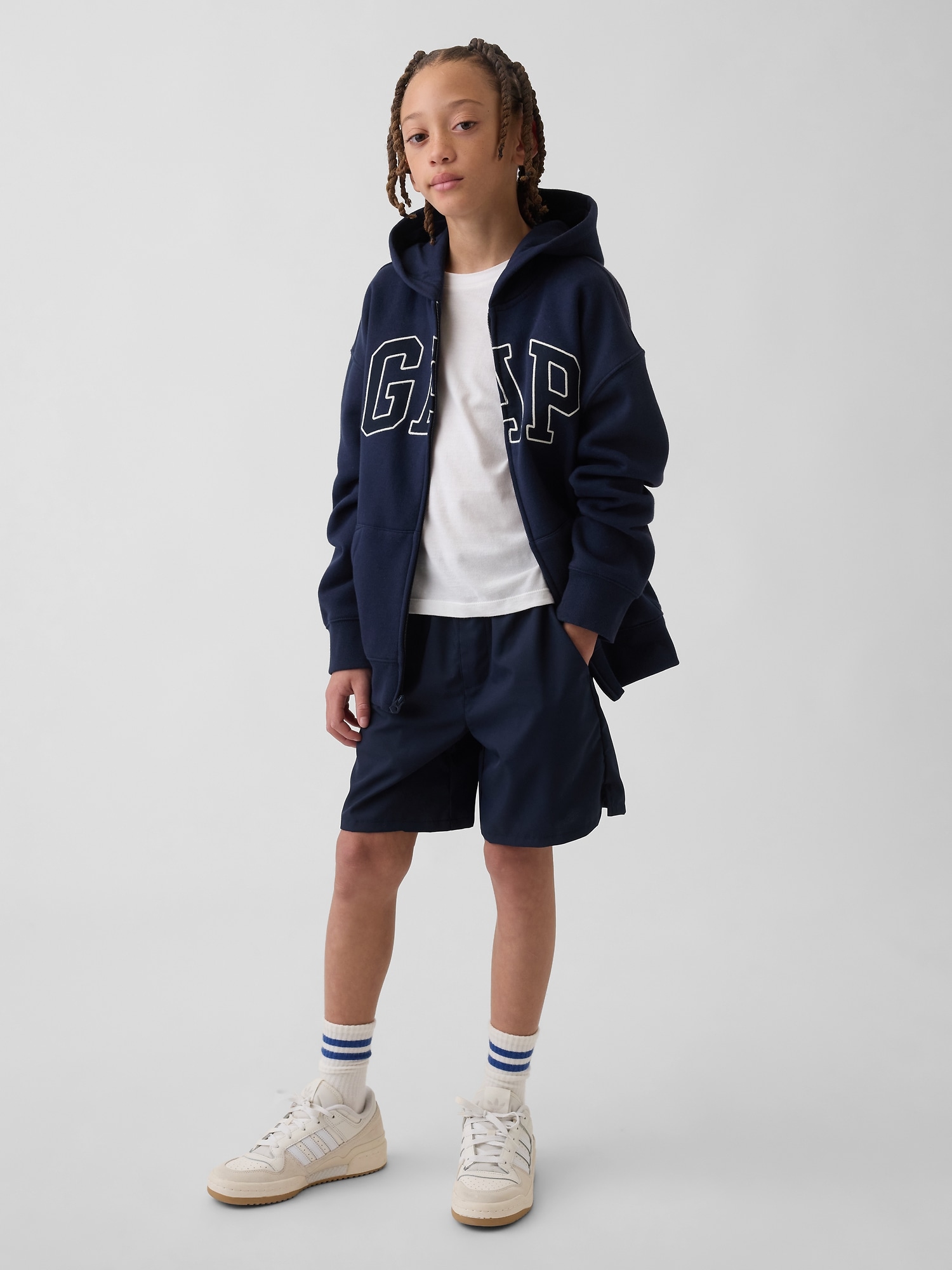 Детски бързосъхнещи шорти GapFit