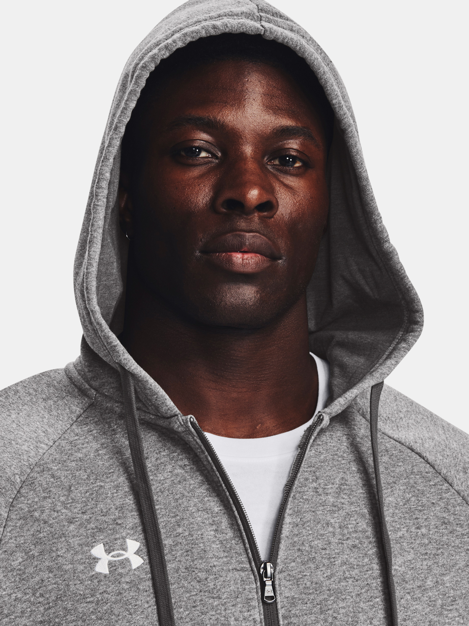 Jachete si tricouri pentru barbati Under Armour - gri