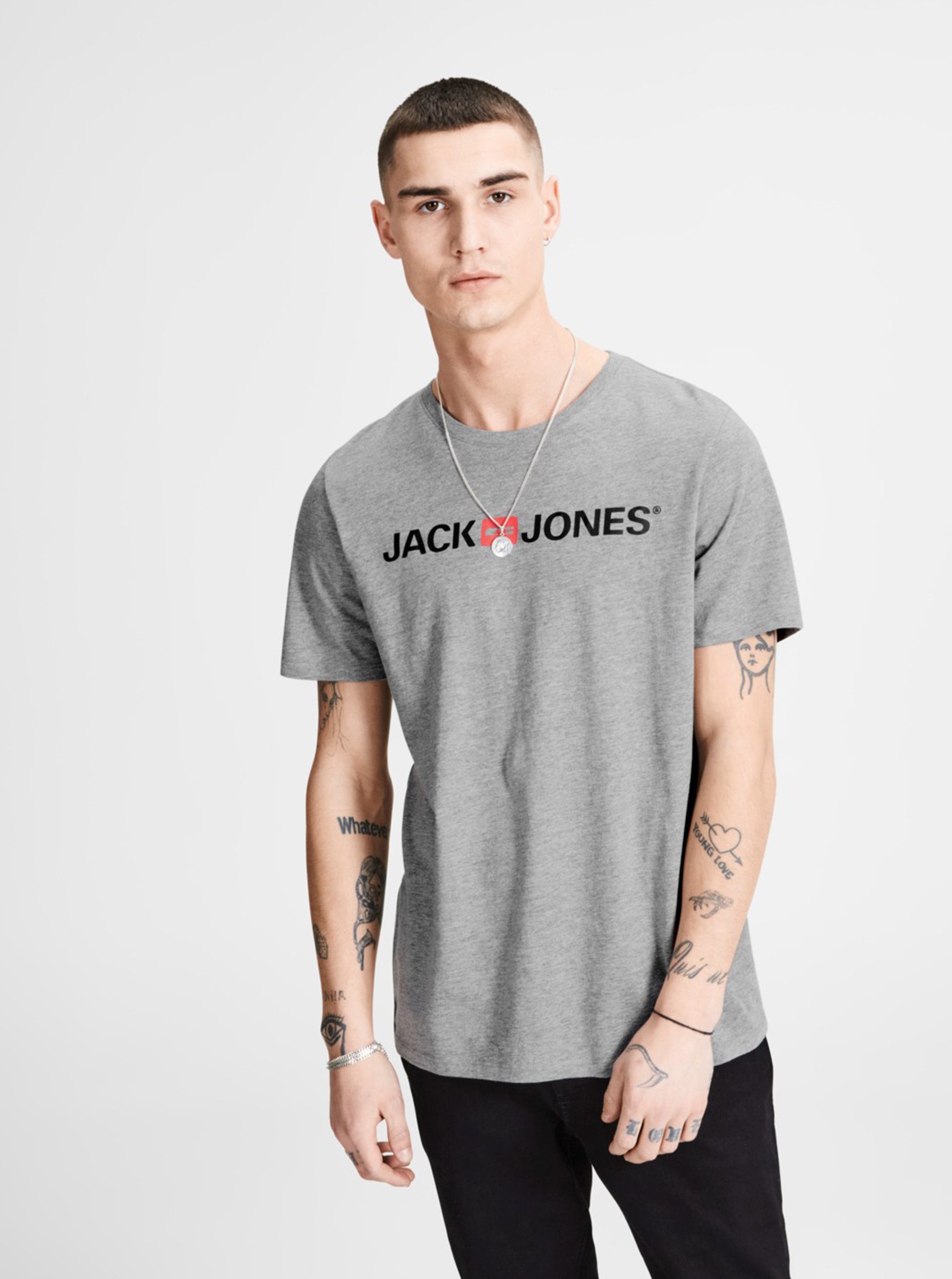 Levně Šedé žíhané tričko s potiskem Jack & Jones - Pánské