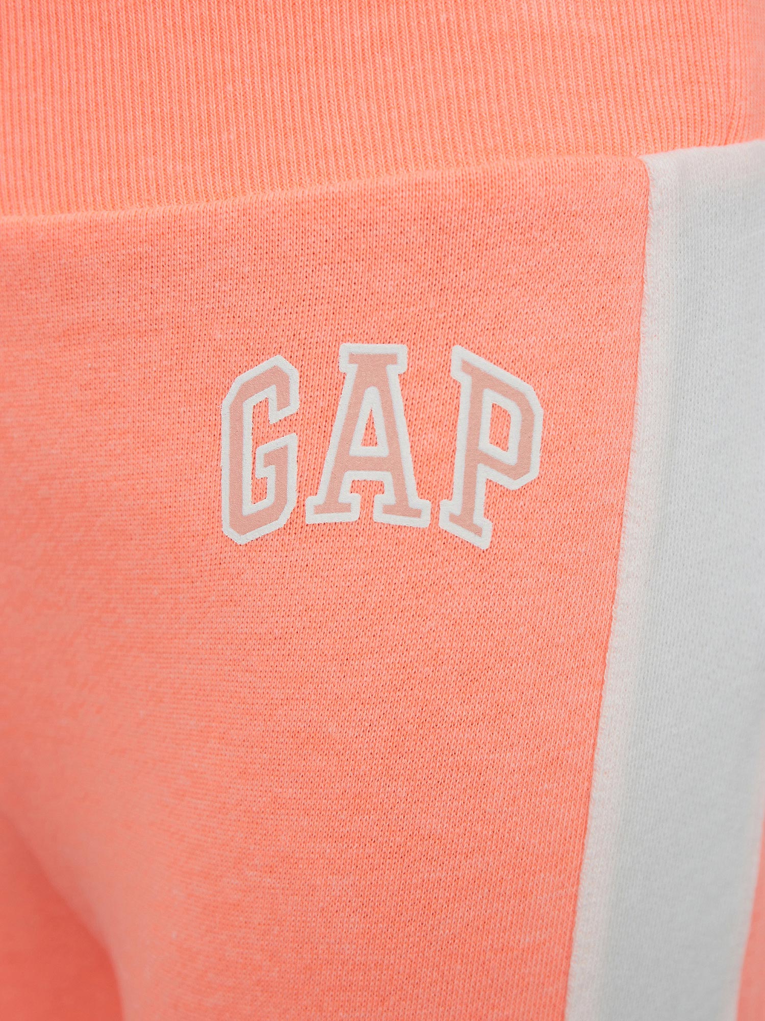 GAP Dětské tepláky jogger - Holky