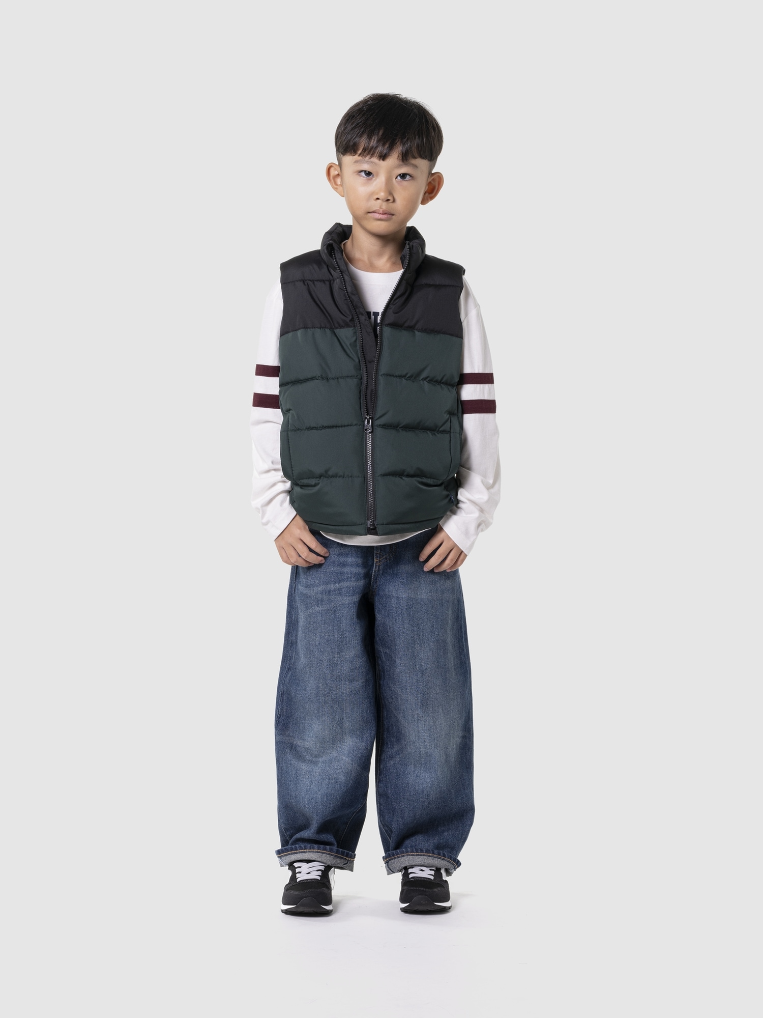 GAP Children&#039;s quilted waterproof vest - Boys