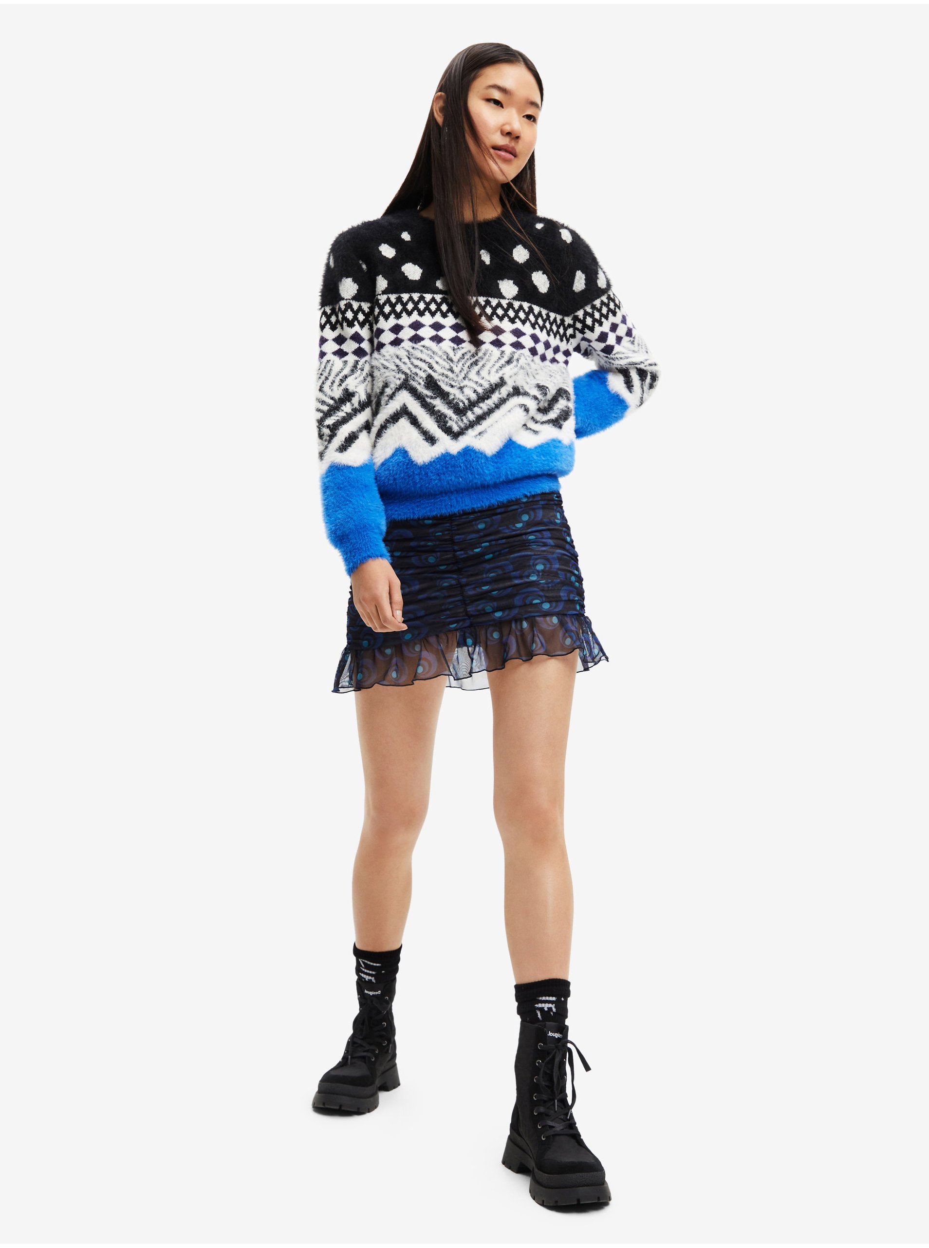 Pulovere pentru femei Desigual - alb, negru, albastru