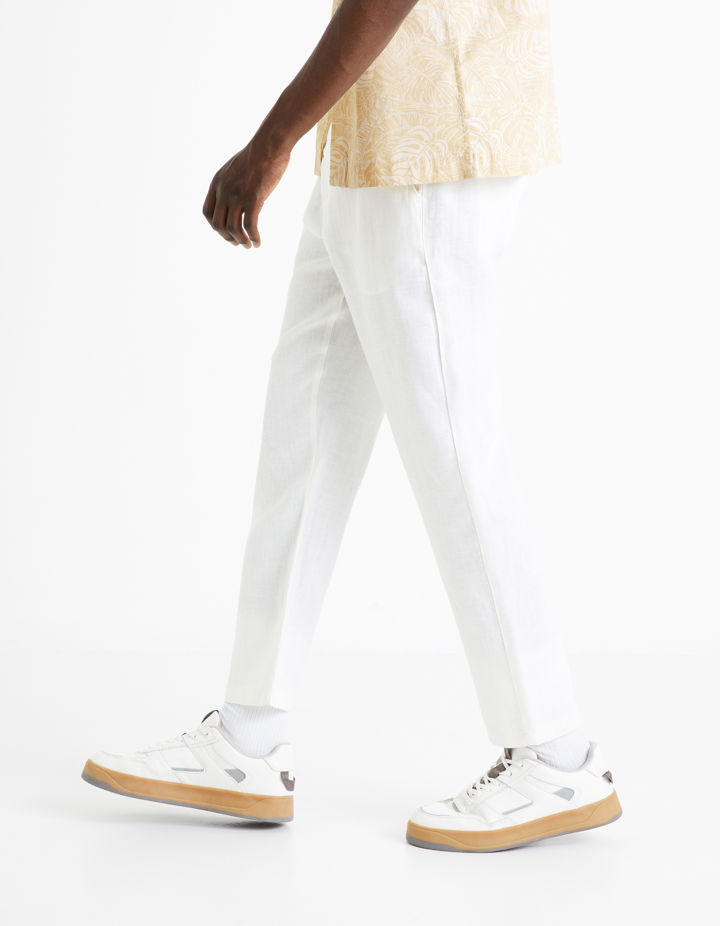 Pantaloni casual pentru barbati Celio - alb