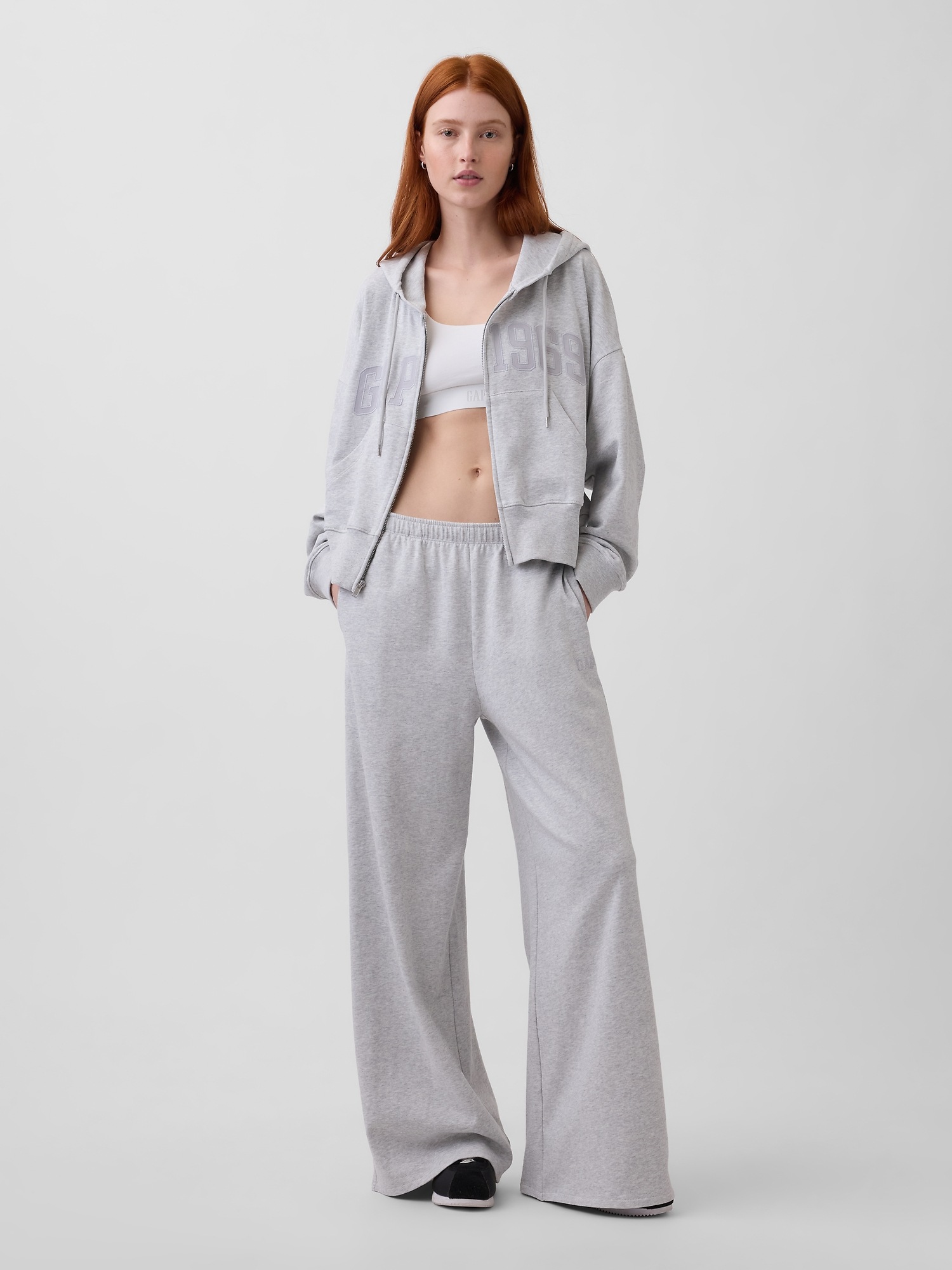 GAP Baggy tepláky s logem 1969 - Dámské