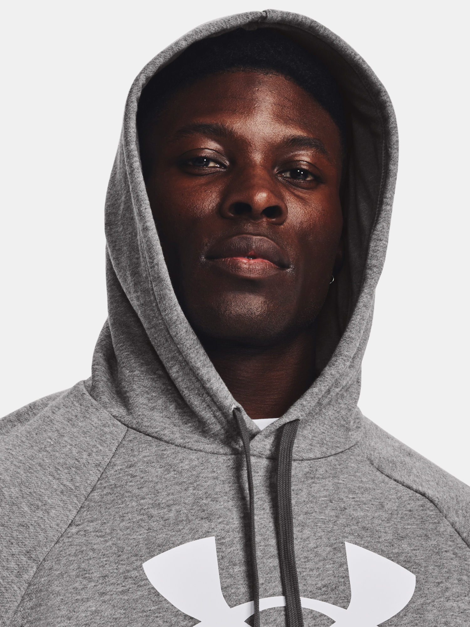 Jachete si tricouri pentru barbati Under Armour - gri, alb