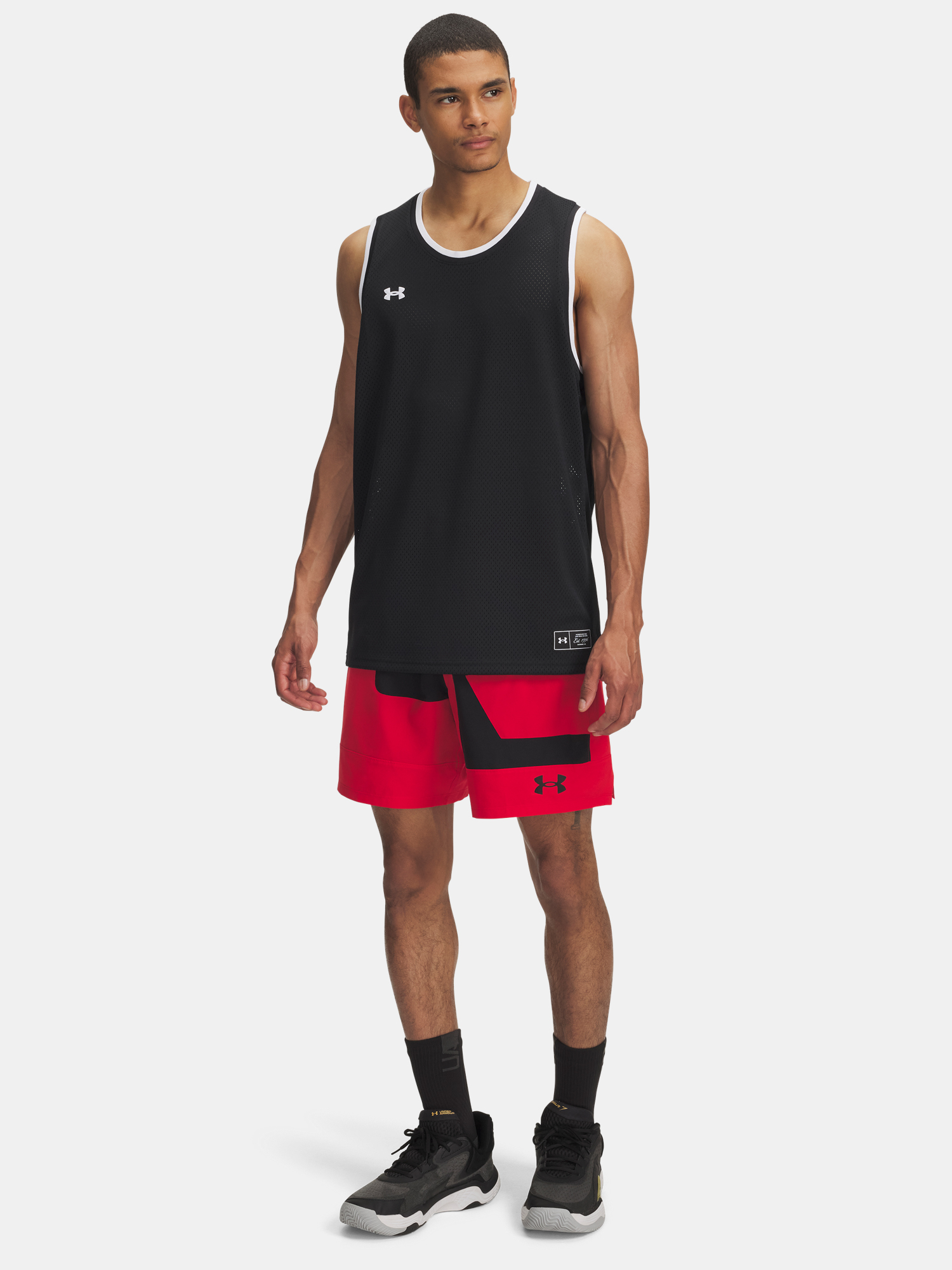Pantaloni scurți pentru bărbați Under Armour UA M Zone 7in Wvn Short Grphc-RED
