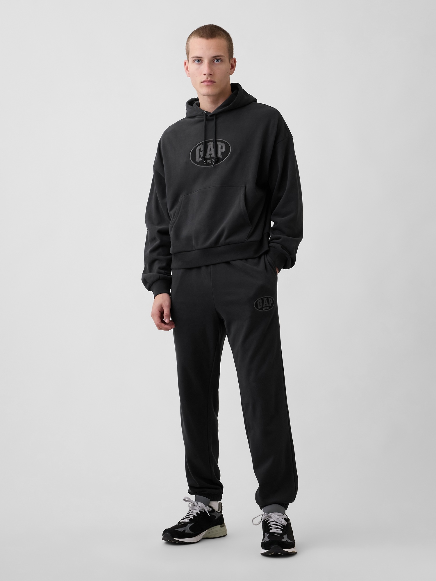 Мъжки спортни панталони GAP с лого VintageSoft