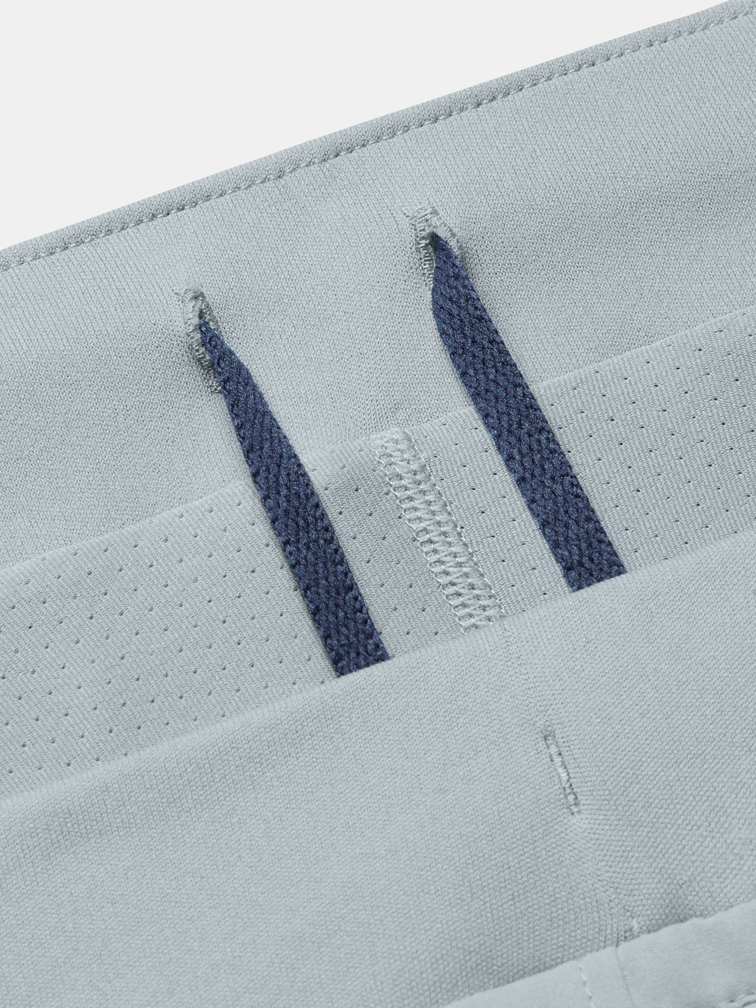 Pantaloni si pantaloni scurti pentru femei Under Armour - albastru