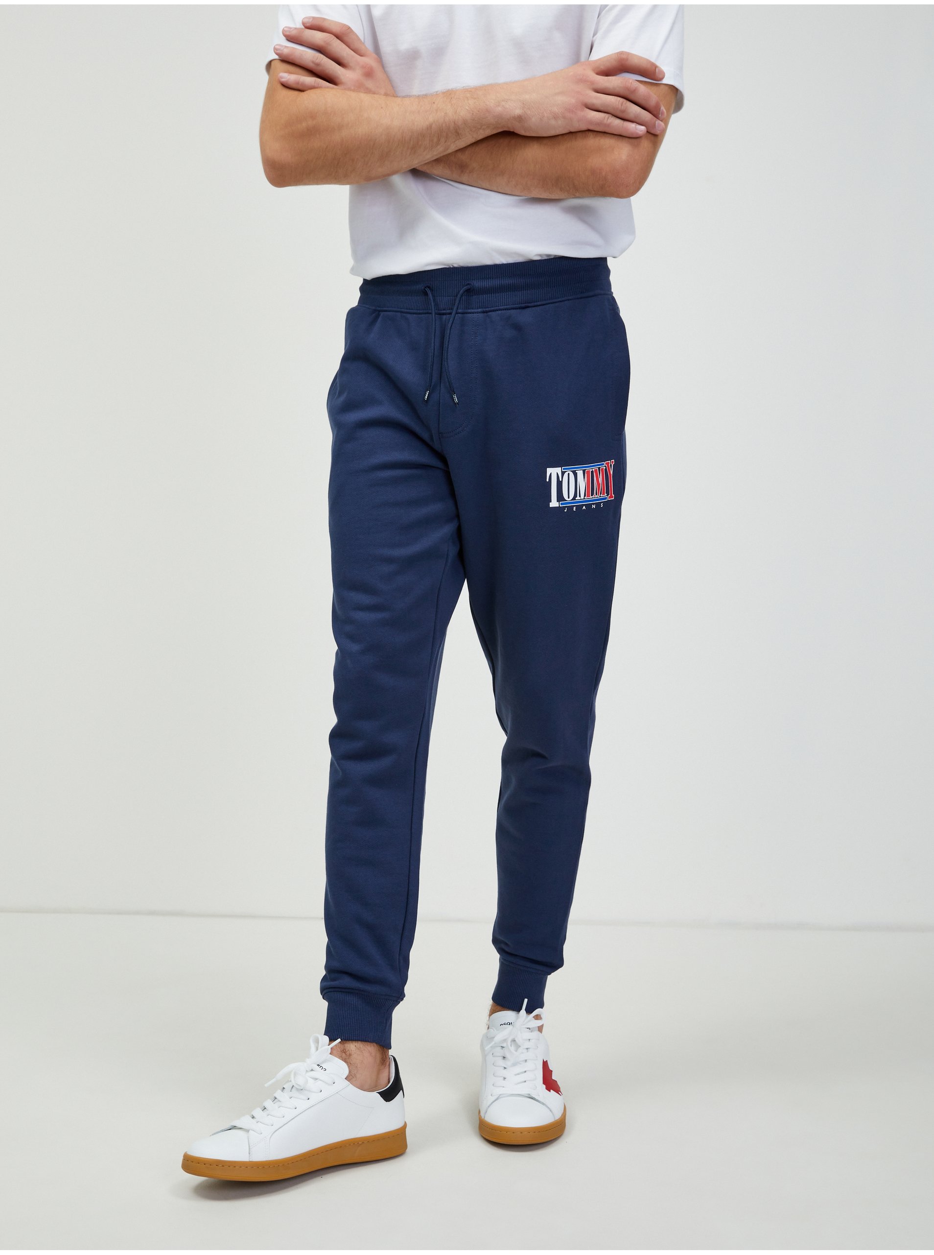 Tmavě modré pánské tepláky Tommy Jeans - Pánské