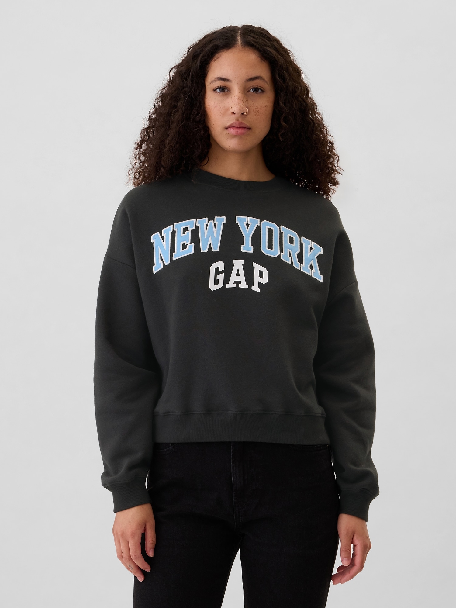 GAP Oversize sweatshirt with logo - Women&#039;s