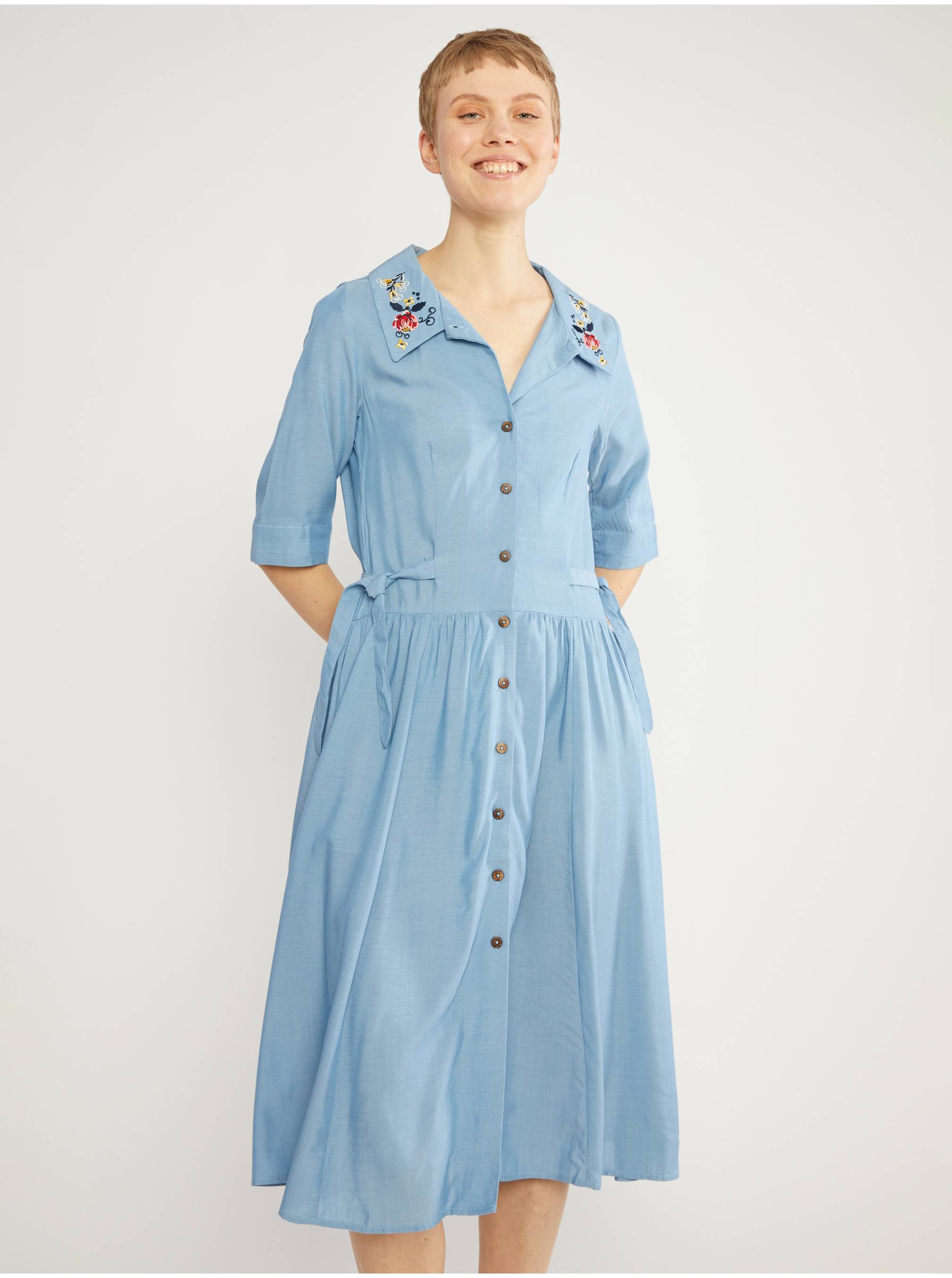 Levně Světle modré dámské košilové šaty Blutsgeschwister - Dámské