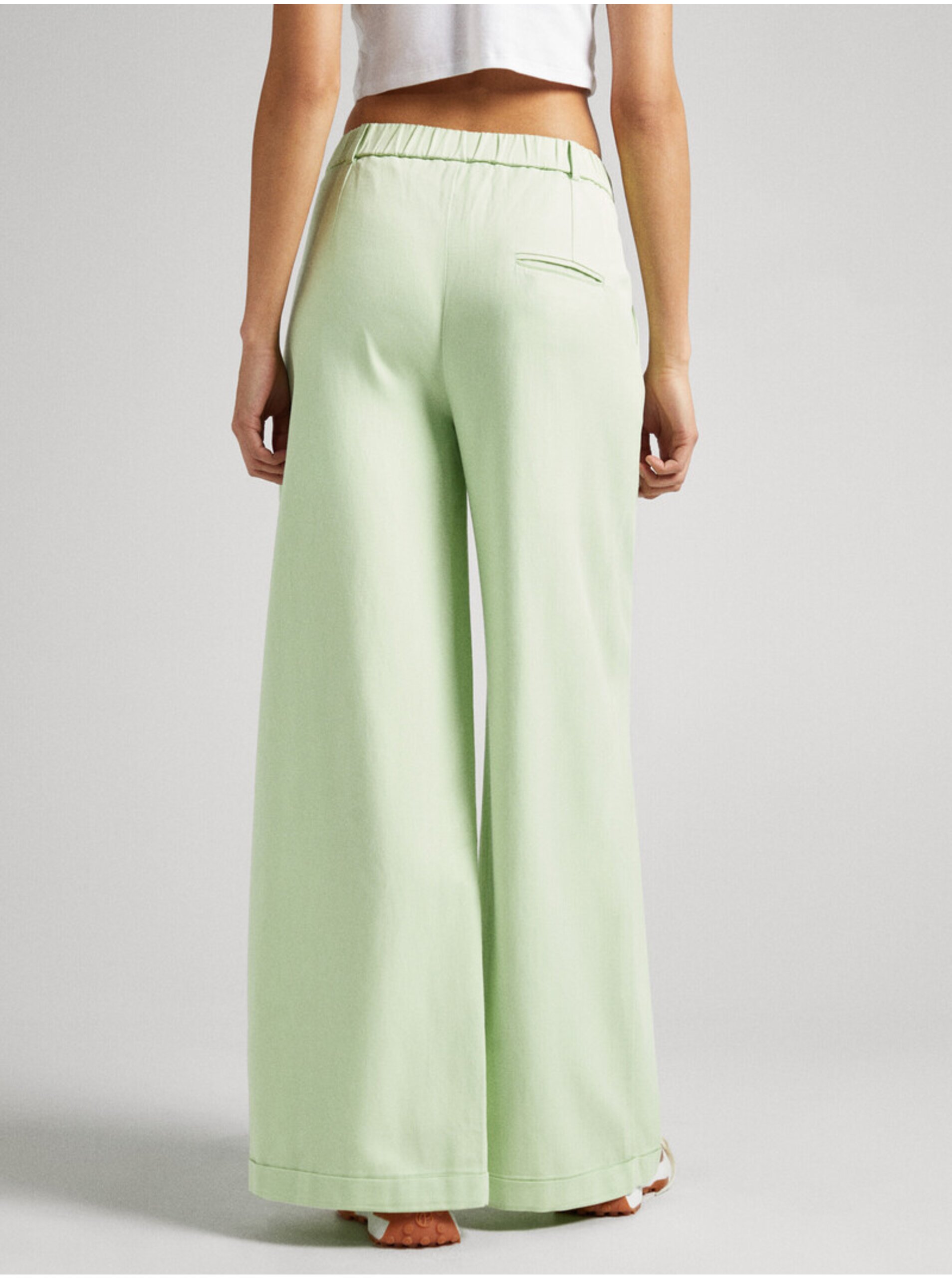 Pantaloni chino pentru femei Pepe Jeans - verde deschis